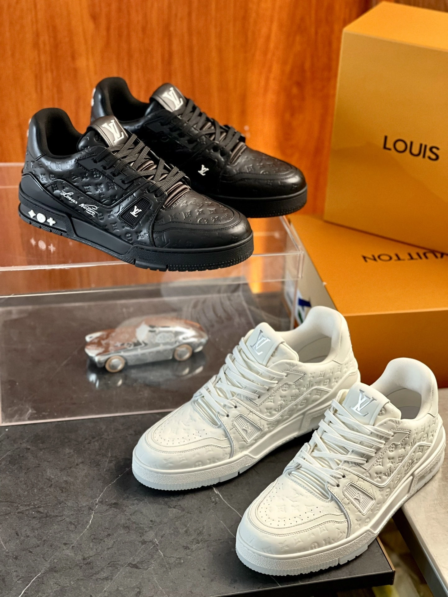 OOBB— 2022TRAINER item:C-X158B1607