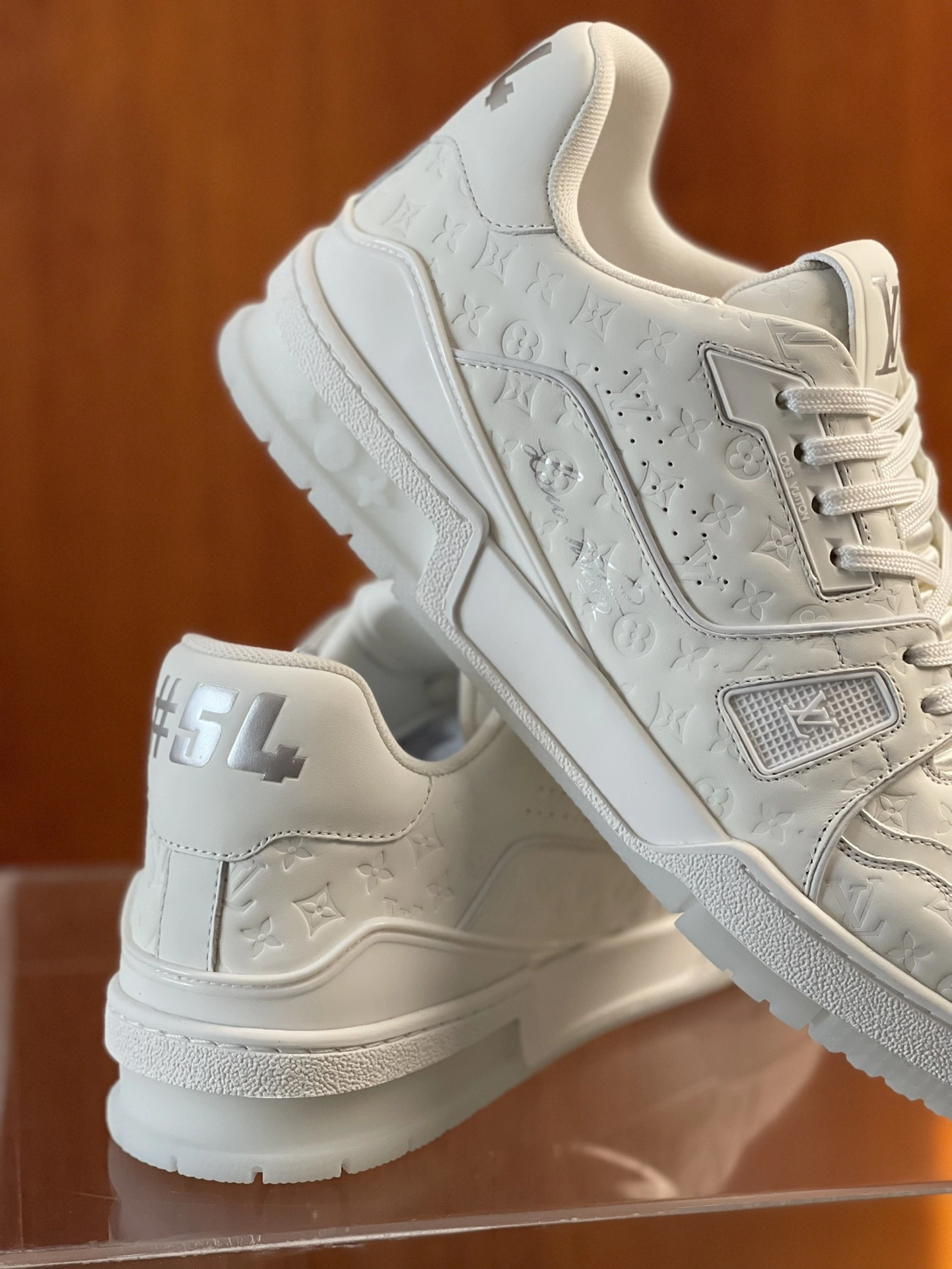 &OOBB— 2022TRAINER item:C-X158B1611