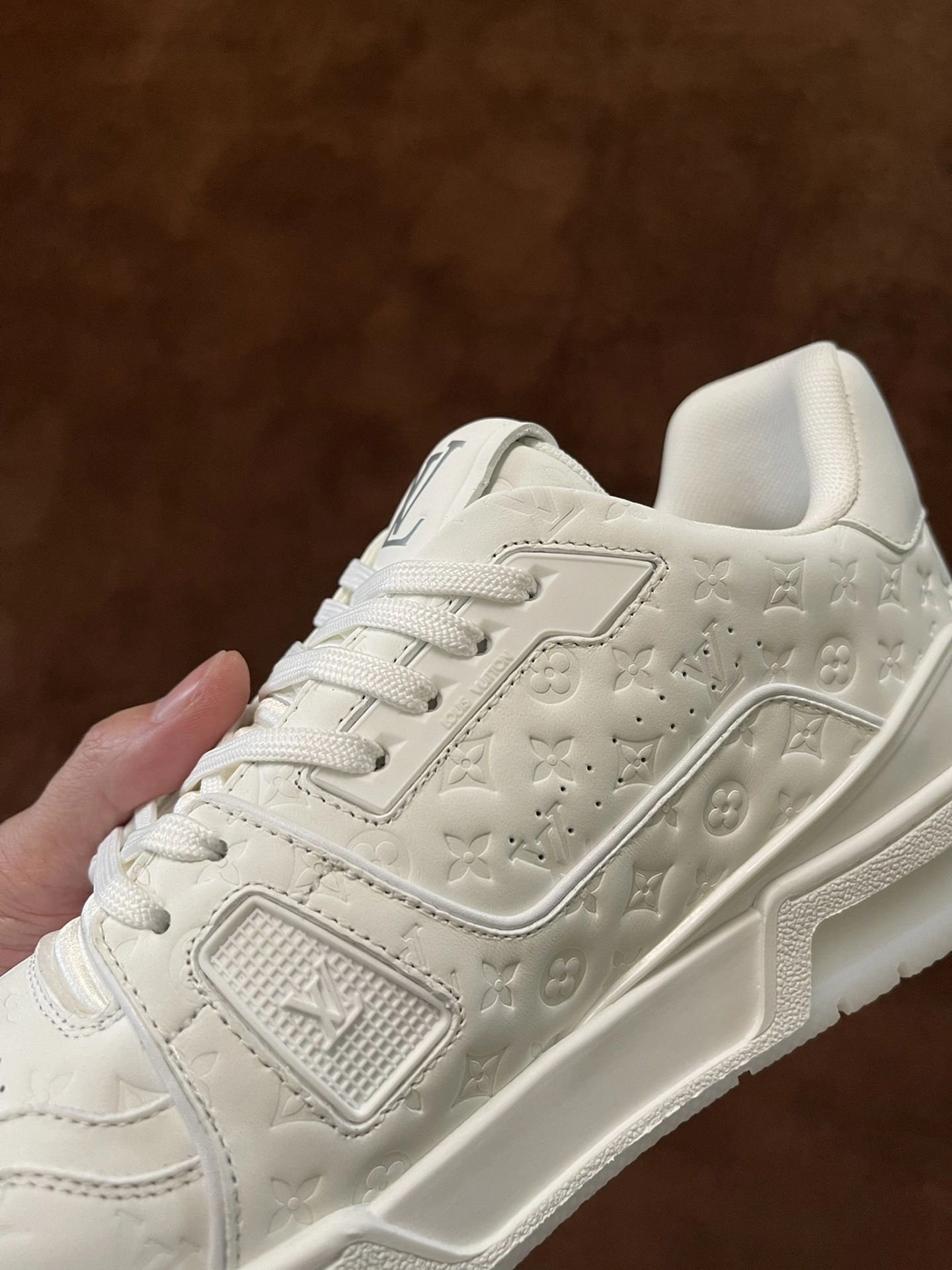 &OOBB— 2022TRAINER item:C-X158B1611