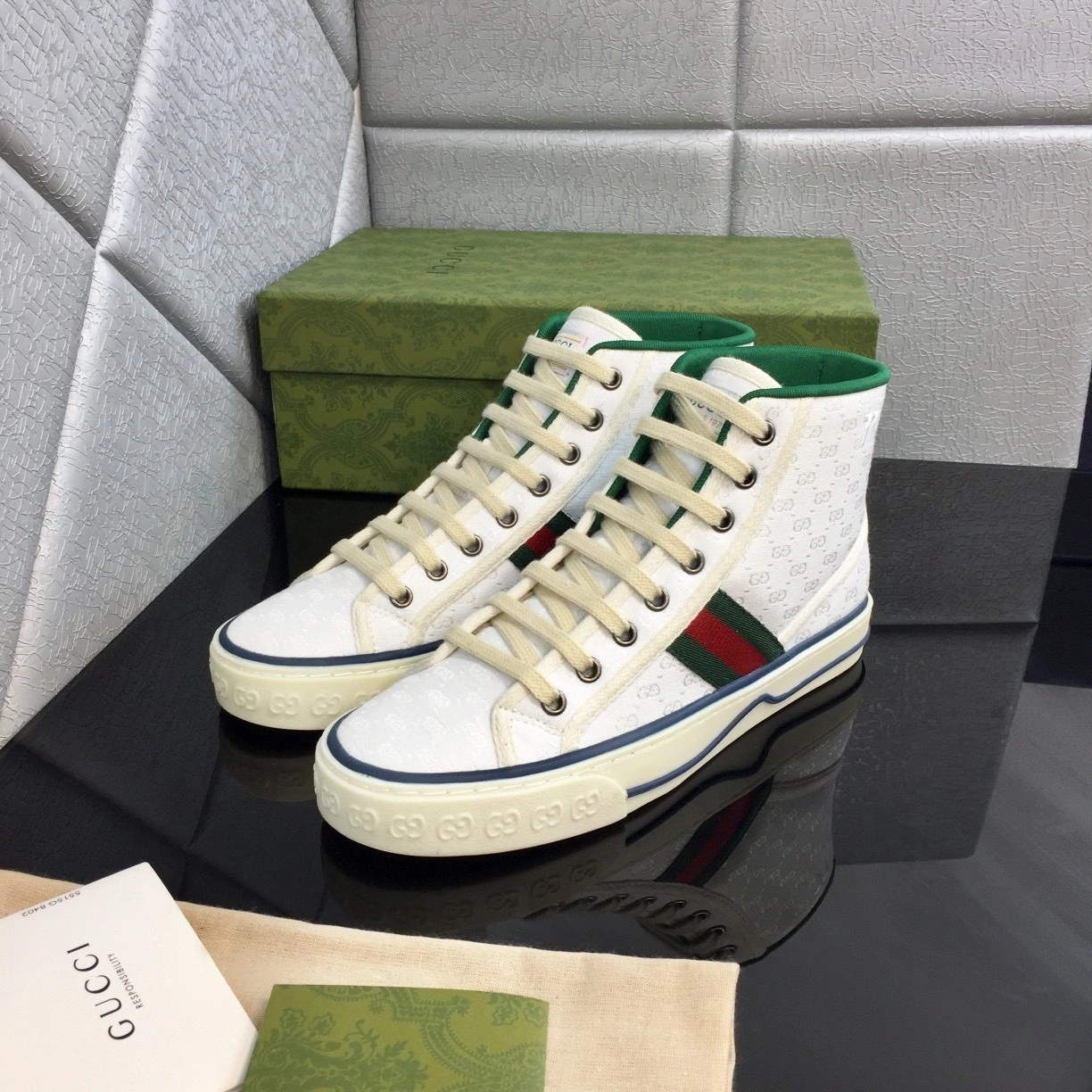 OOBB-625807 99WM0 9074 Tennis 1977 item:B-X000G2212H
