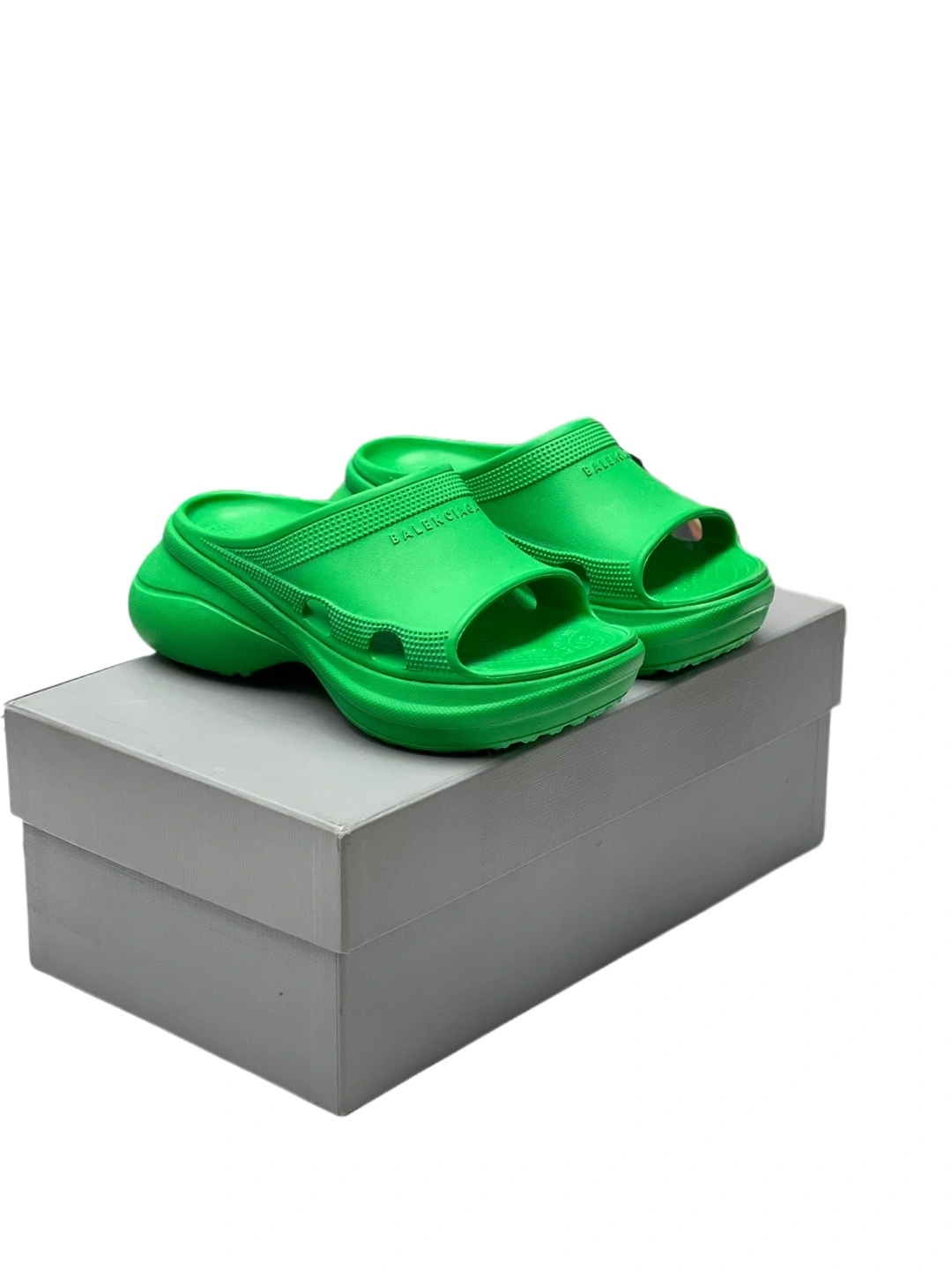 OOBB— 677389W1S8E3033 TPU item:C-X000C0306