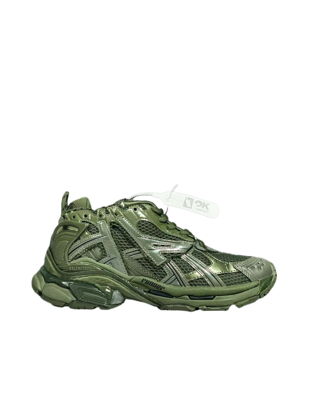 OOBB— 677403W3RB13031-Runner Demna item:C-X000C0443