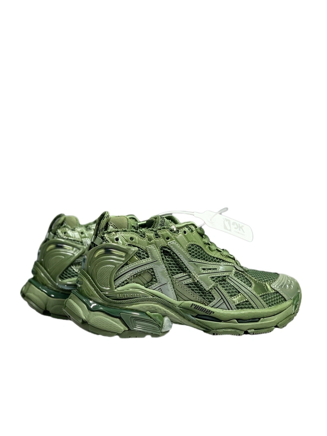 OOBB— 677403W3RB13031-Runner Demna item:C-X000C0443