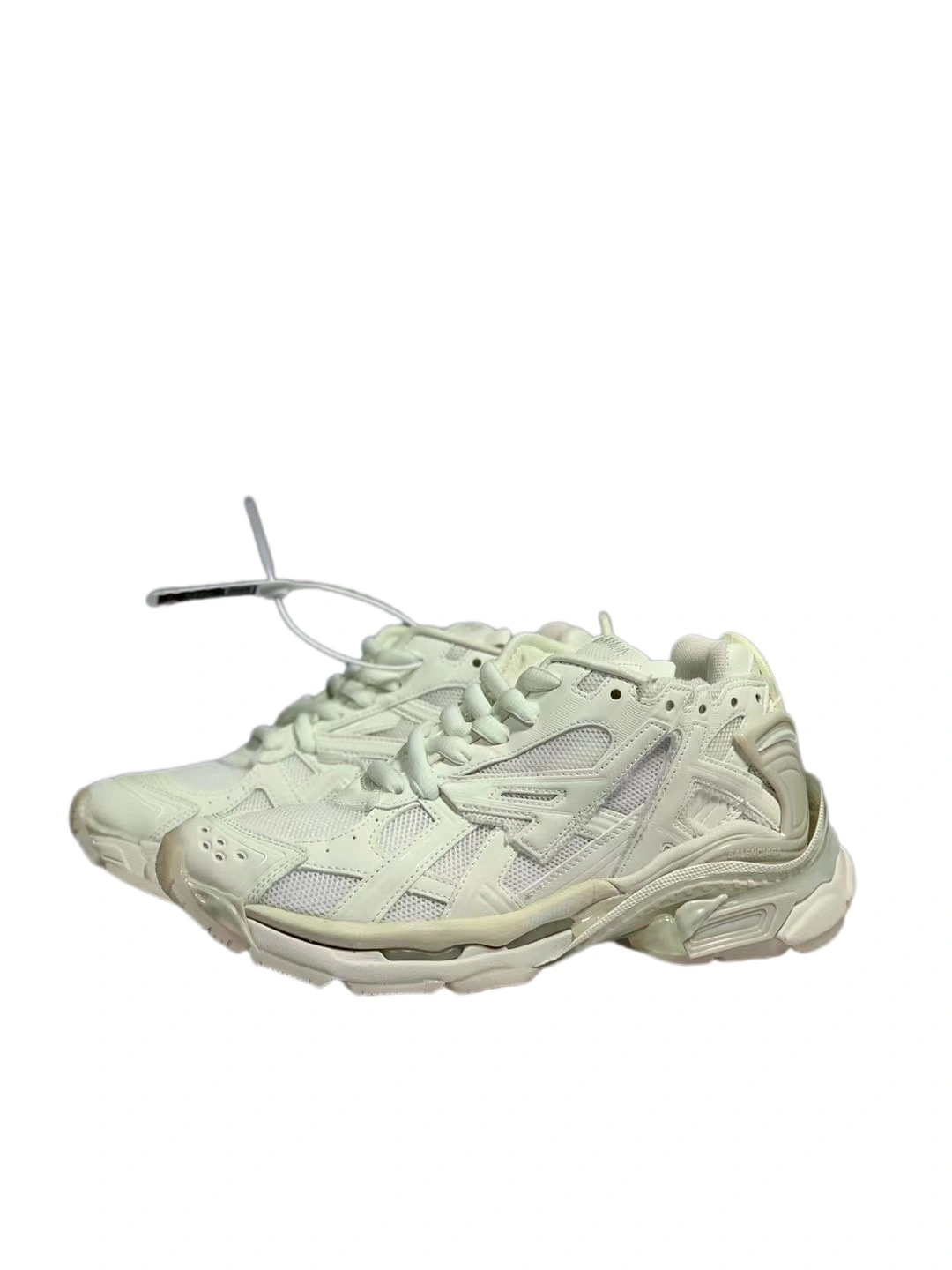 OOBB— 677403W3RBL8100 Runner Demna item:C-X000C0441