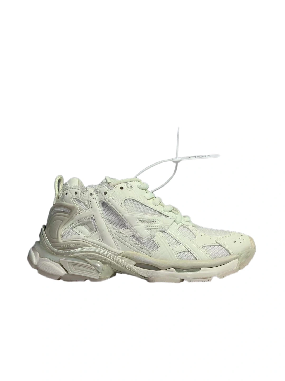 OOBB— 677403W3RBL8100 Runner Demna item:C-X000C0441