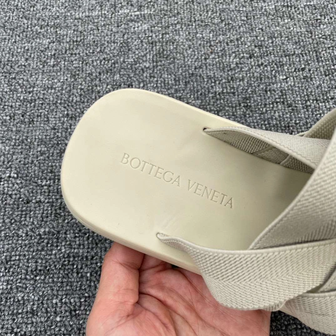 &OOBB-BOTTEGA VENETA BV 2colour item : 158X28E1526-2