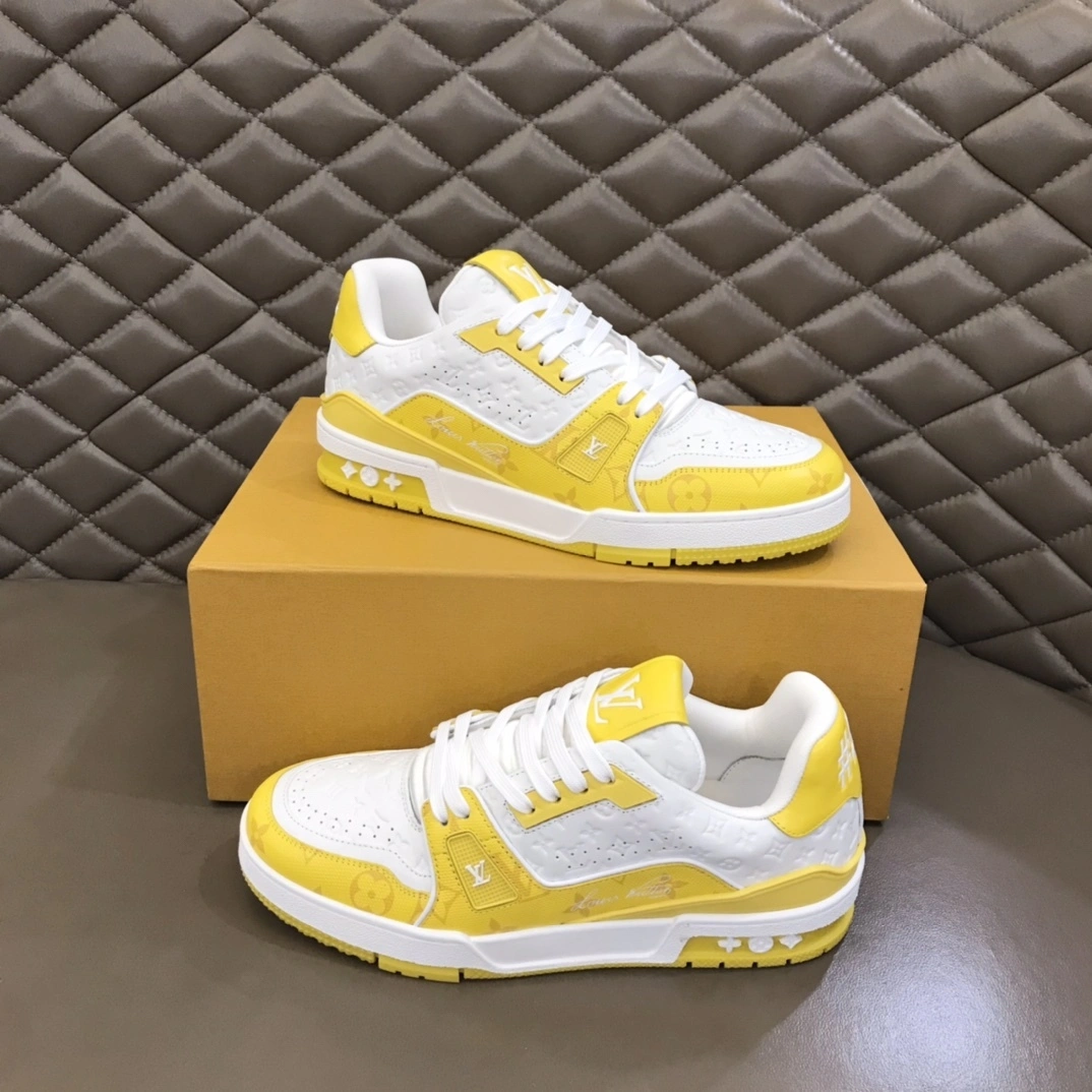 OOBB— BY1604-2022 Trainer item:C-X158B1674