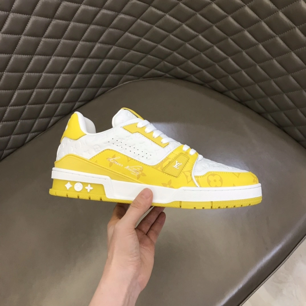 OOBB— BY1604-2022 Trainer item:C-X158B1674