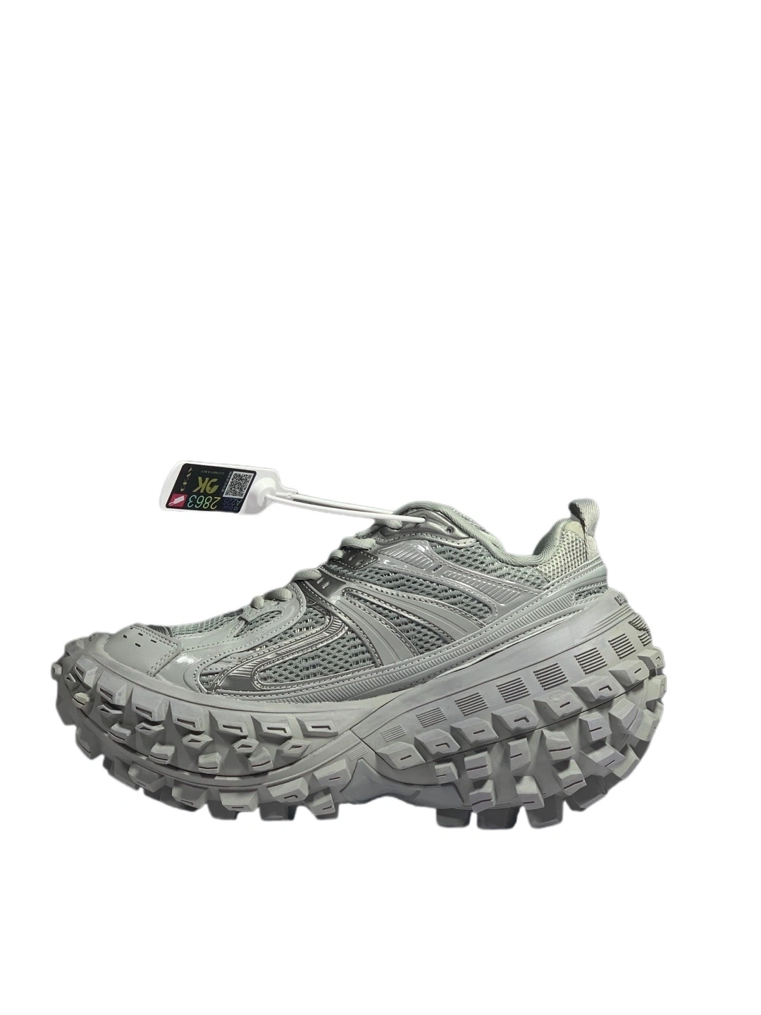 OOBB— Defender Rubber Platform Sneakers 685613W2RA61200 Defender item:C-X000C0301