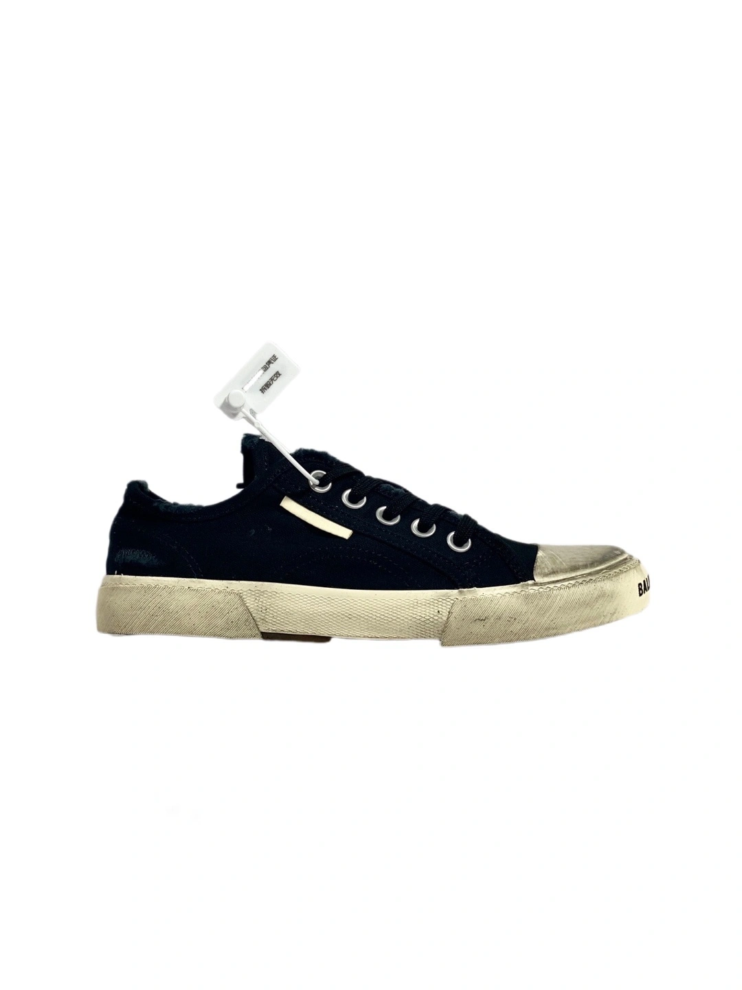 OOBB— Defender Rubber Platform Sneakers 685613W2RA61200 Defender item:C-X000C0401