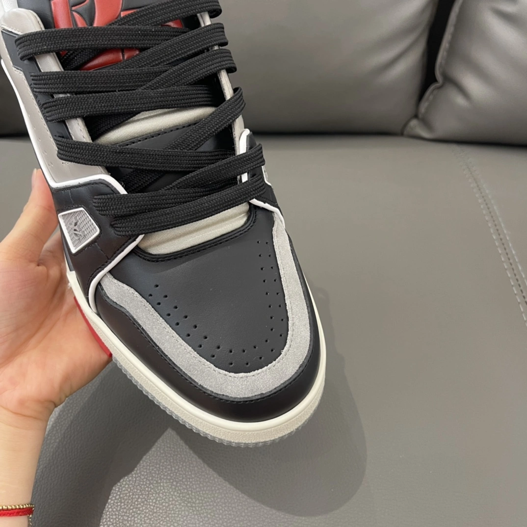 &OOBB— FY4394 Trainer item:C-X230B1666