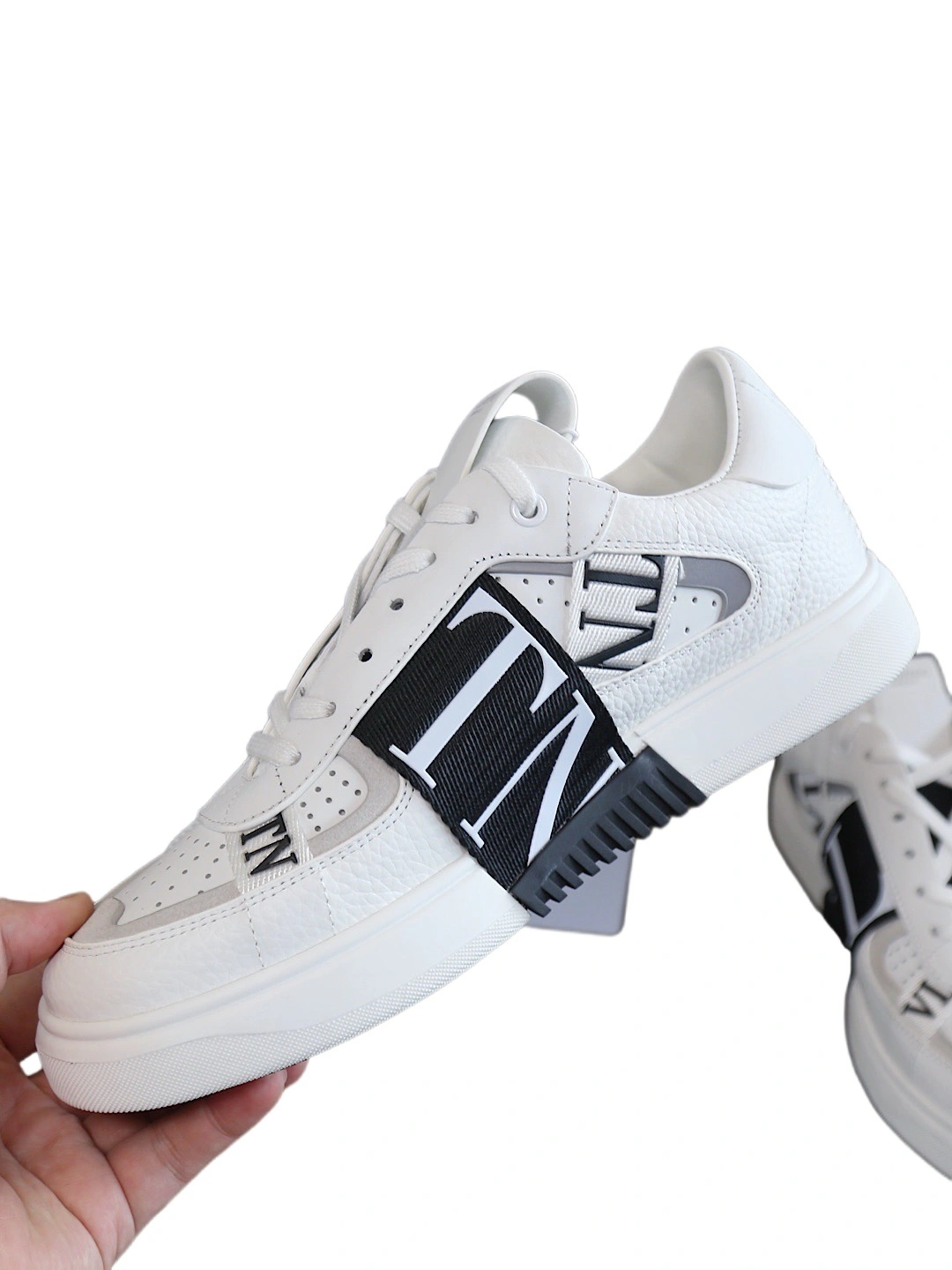 OOBB— VW2S0V66WRQ24P item:C-X158B1851