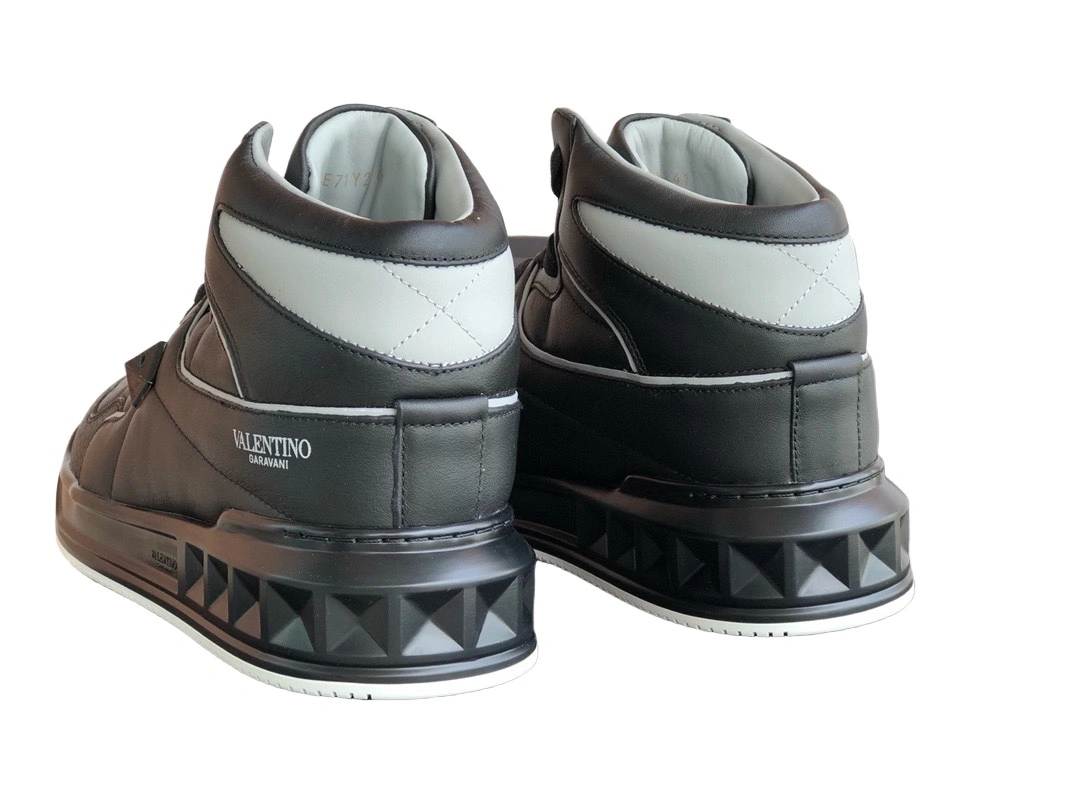 OOBB— WY2S0E63NWN00A VLTN ONE STUD item:C-X313B20174