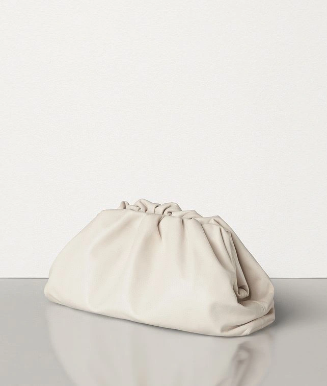 &POUCH buttermilk skin 576227VBIU52030, counters quality item: 086I134B1280I1459