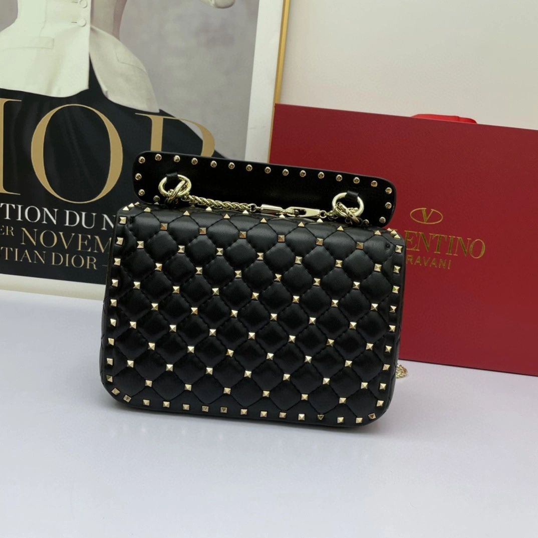 PW0B0122-XQC-NER sheephide Rockstud Spike item : BT-B225D0835W