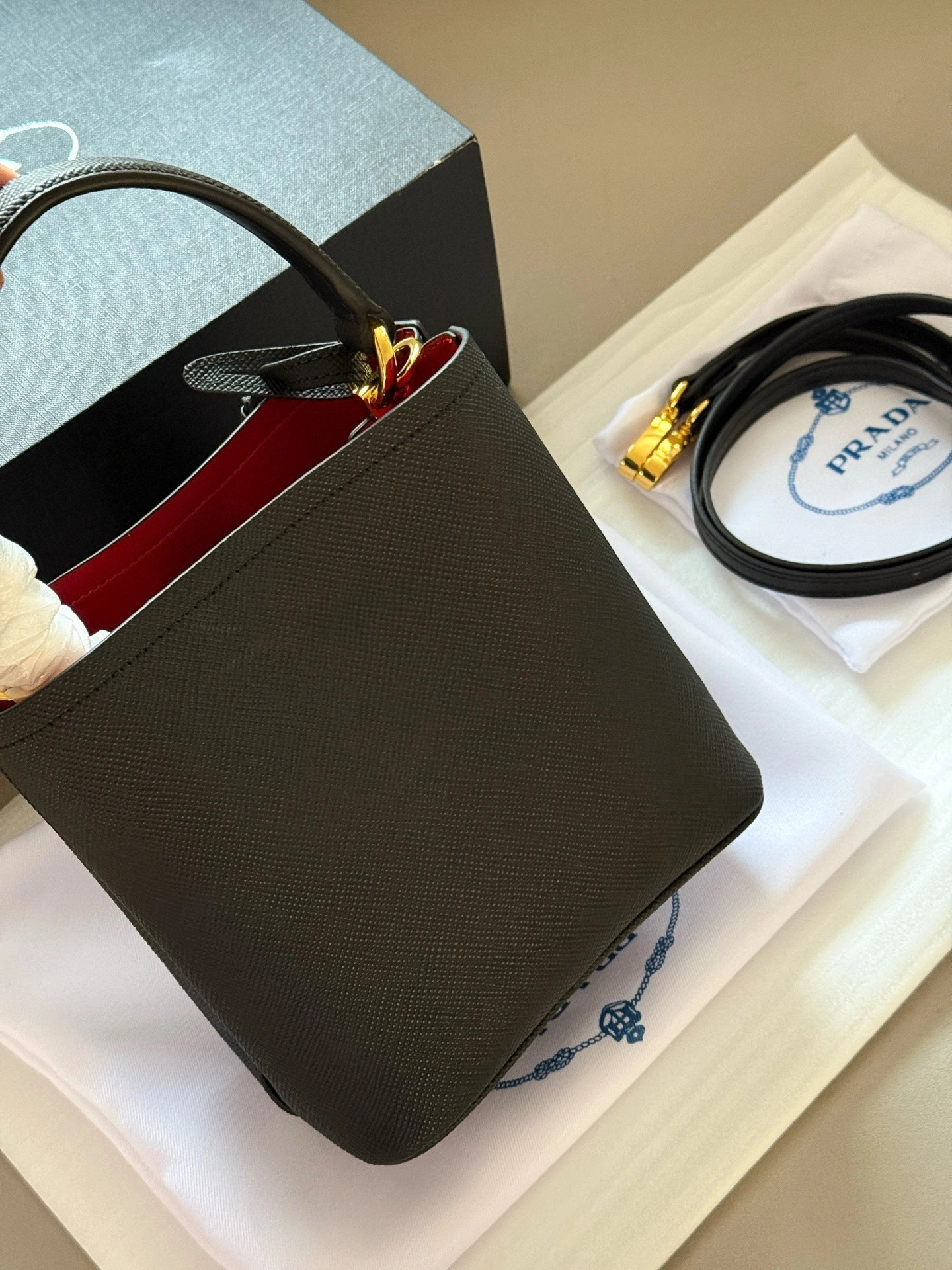 Pr141 1BA217-2ERX-F0LJ4 cowhide item:ET-B264L0904T