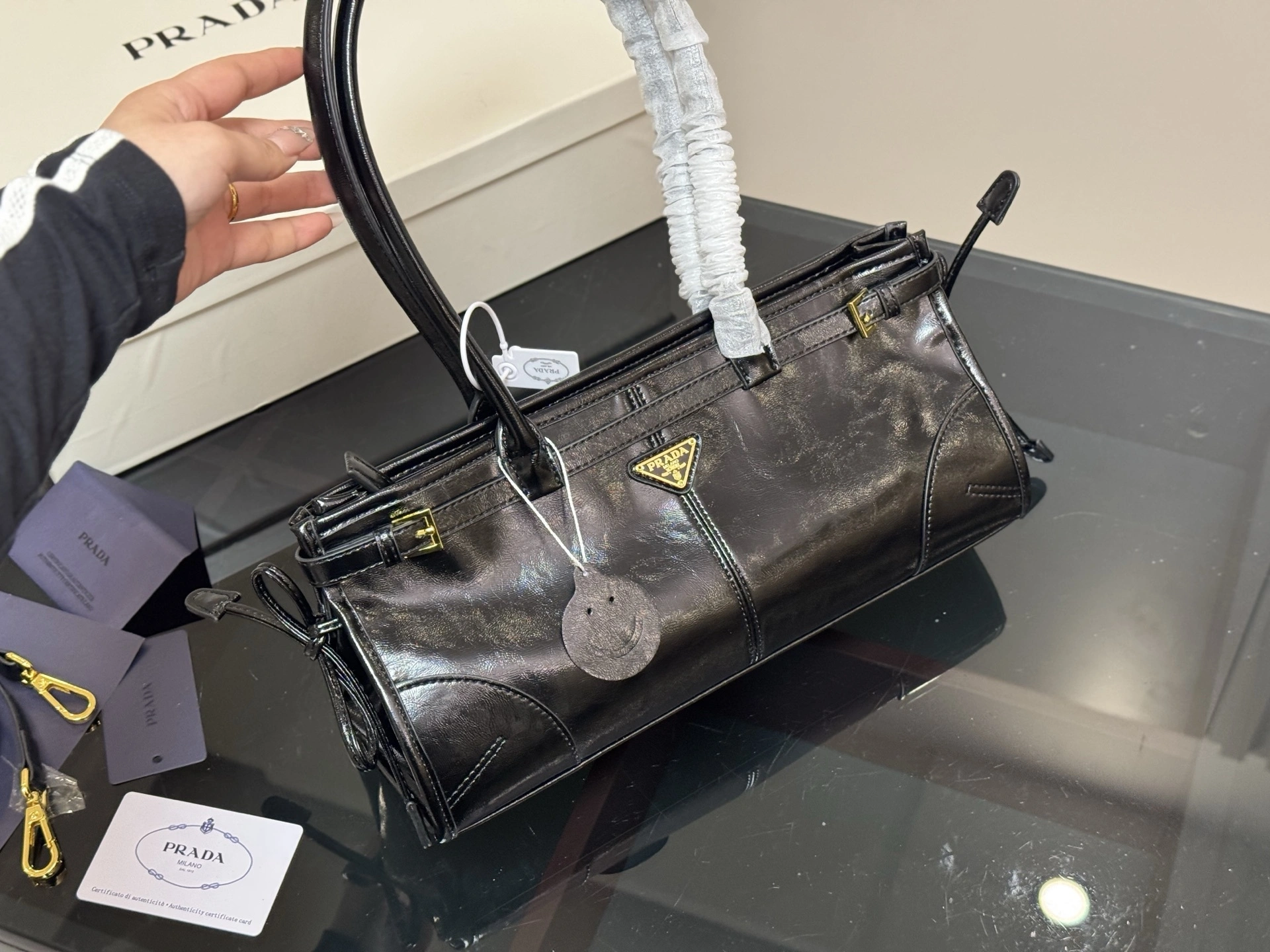 Pr141 1BA433_2CYR_F0002_V_MOO 1BA426_2CYR_F0002_V_MOO cowhide item:ET-B234G3050