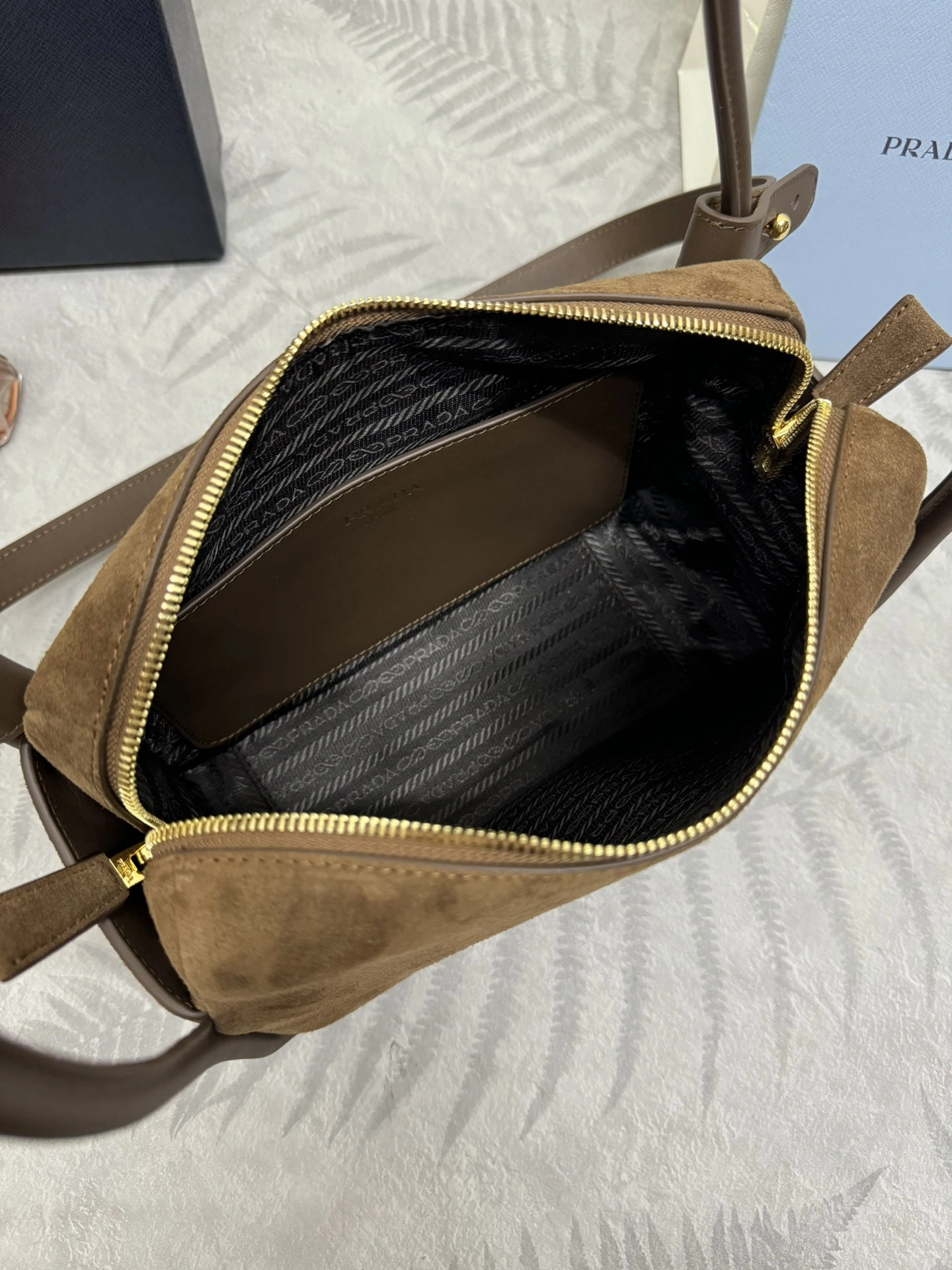 MOMO--Pr141 1BA451_2C4S_F0324_V_OVO high quality version Lindy cowhide item:E-B000K0649