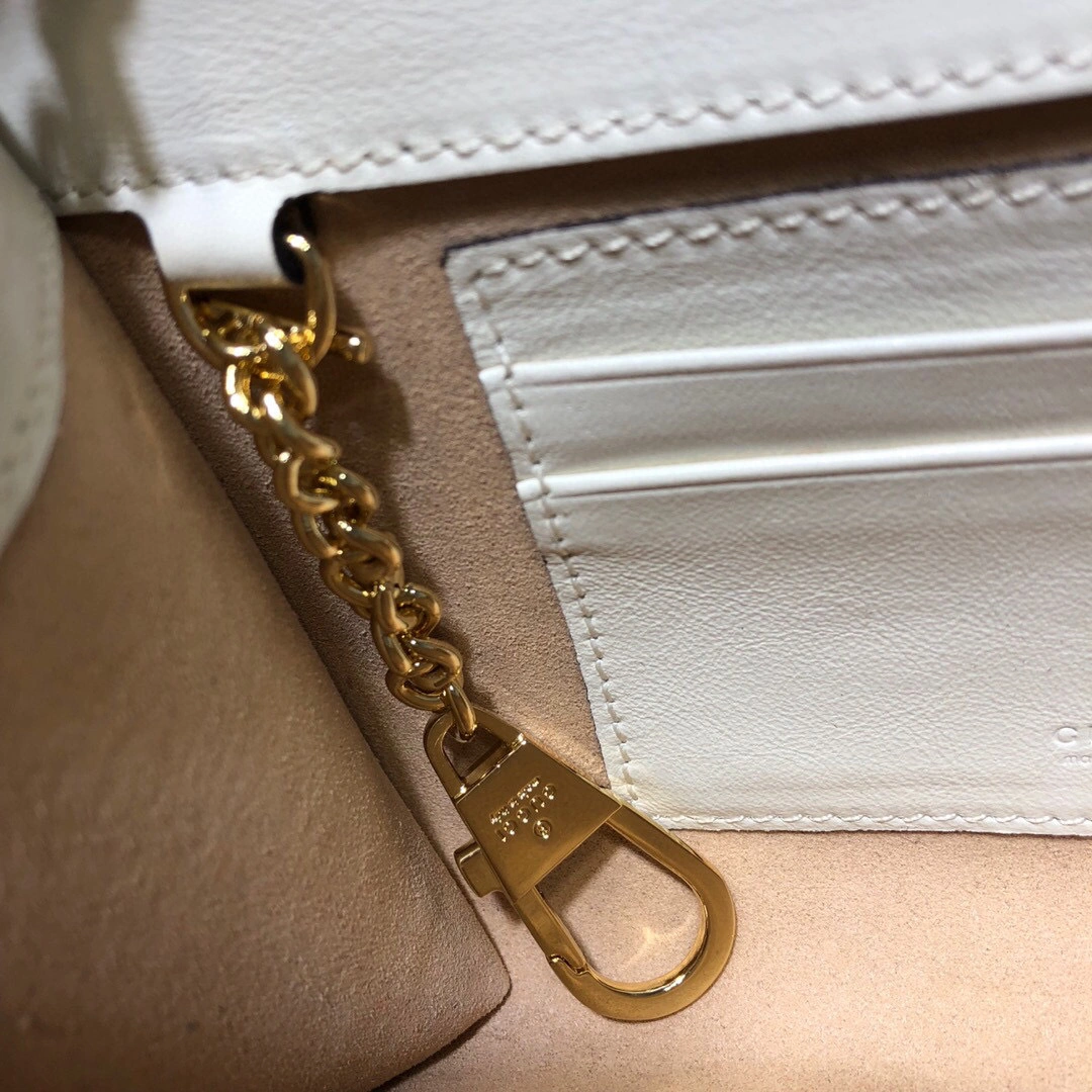 Rajah 573797 item : 046G063B0440G2617