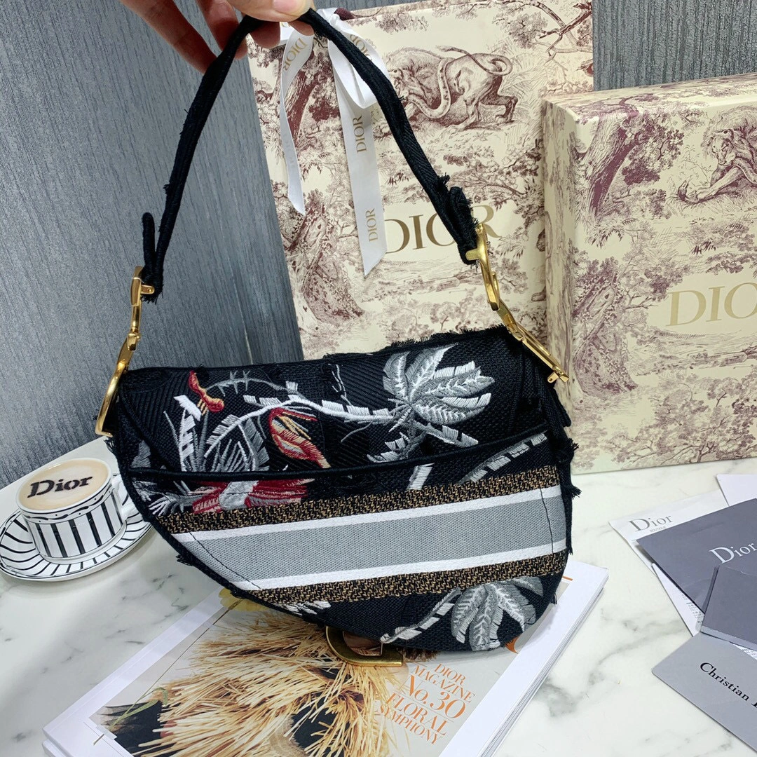 Saddle M0446，counters quality item : 046Y063B0850I0426
