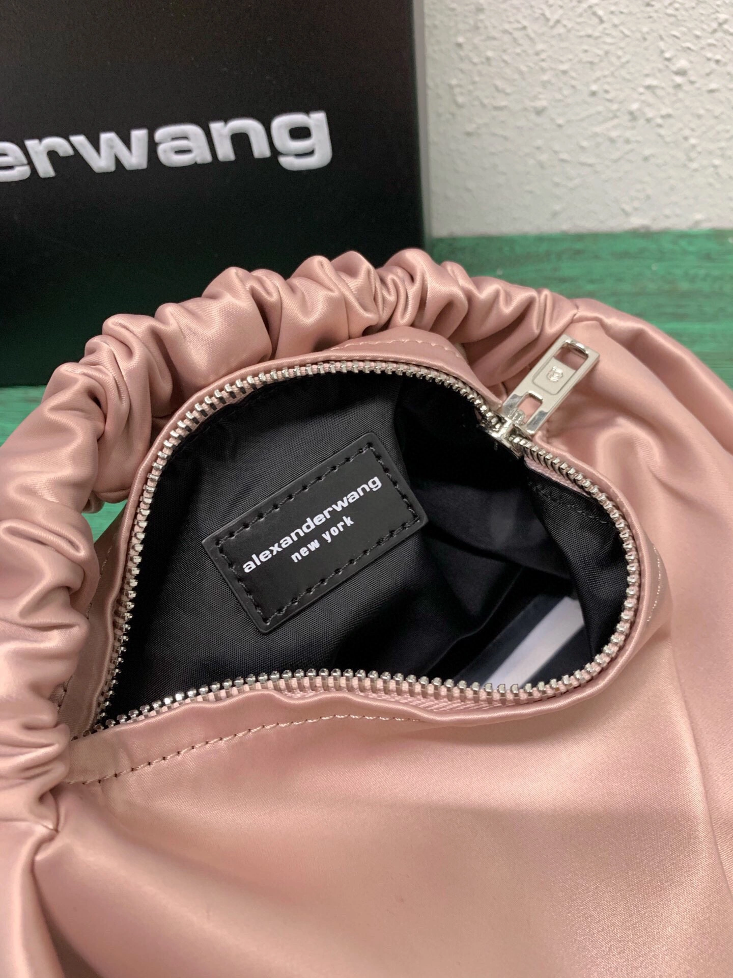 Scrunchie bag item:B-B236A1003