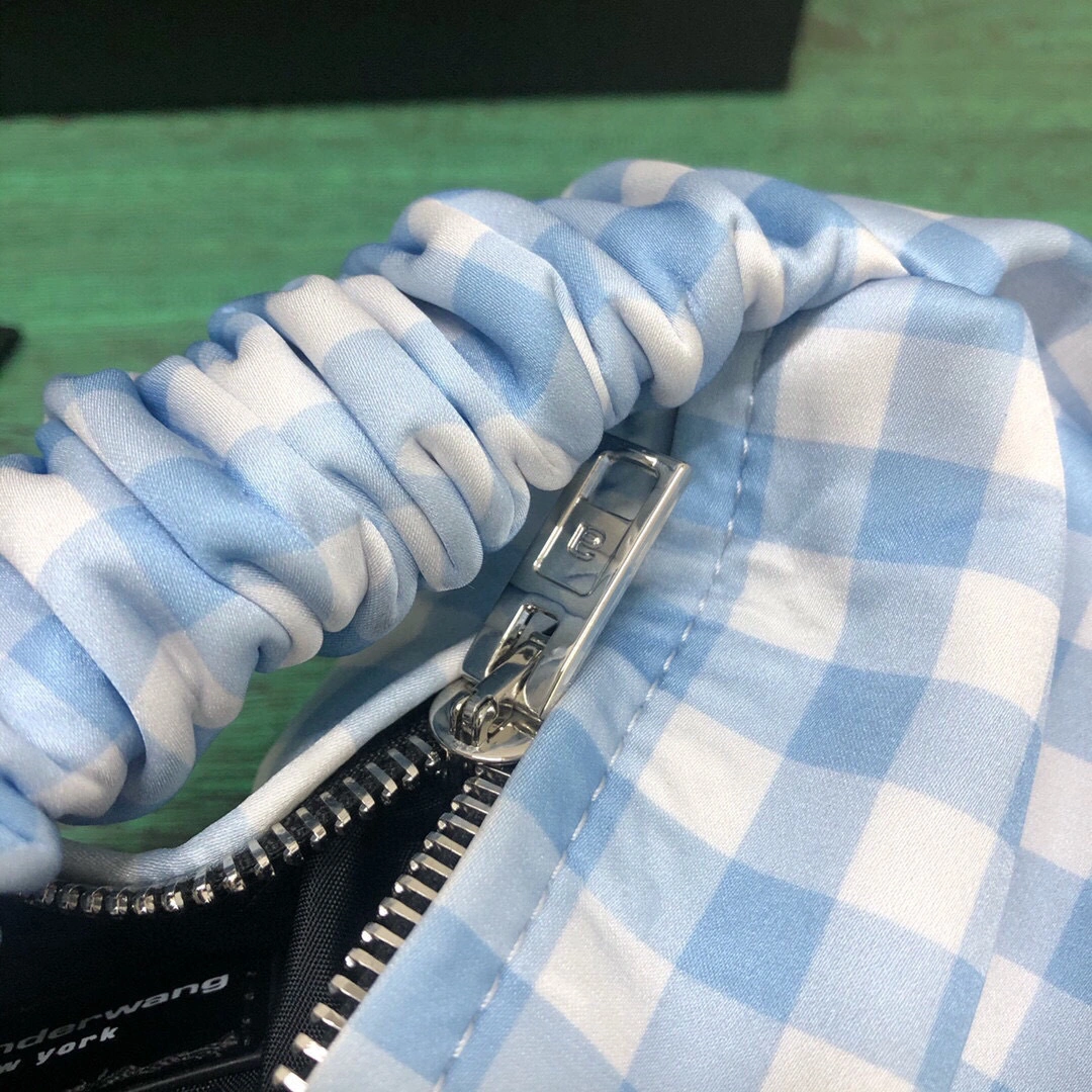 Scrunchie bag item:B-B236A1004