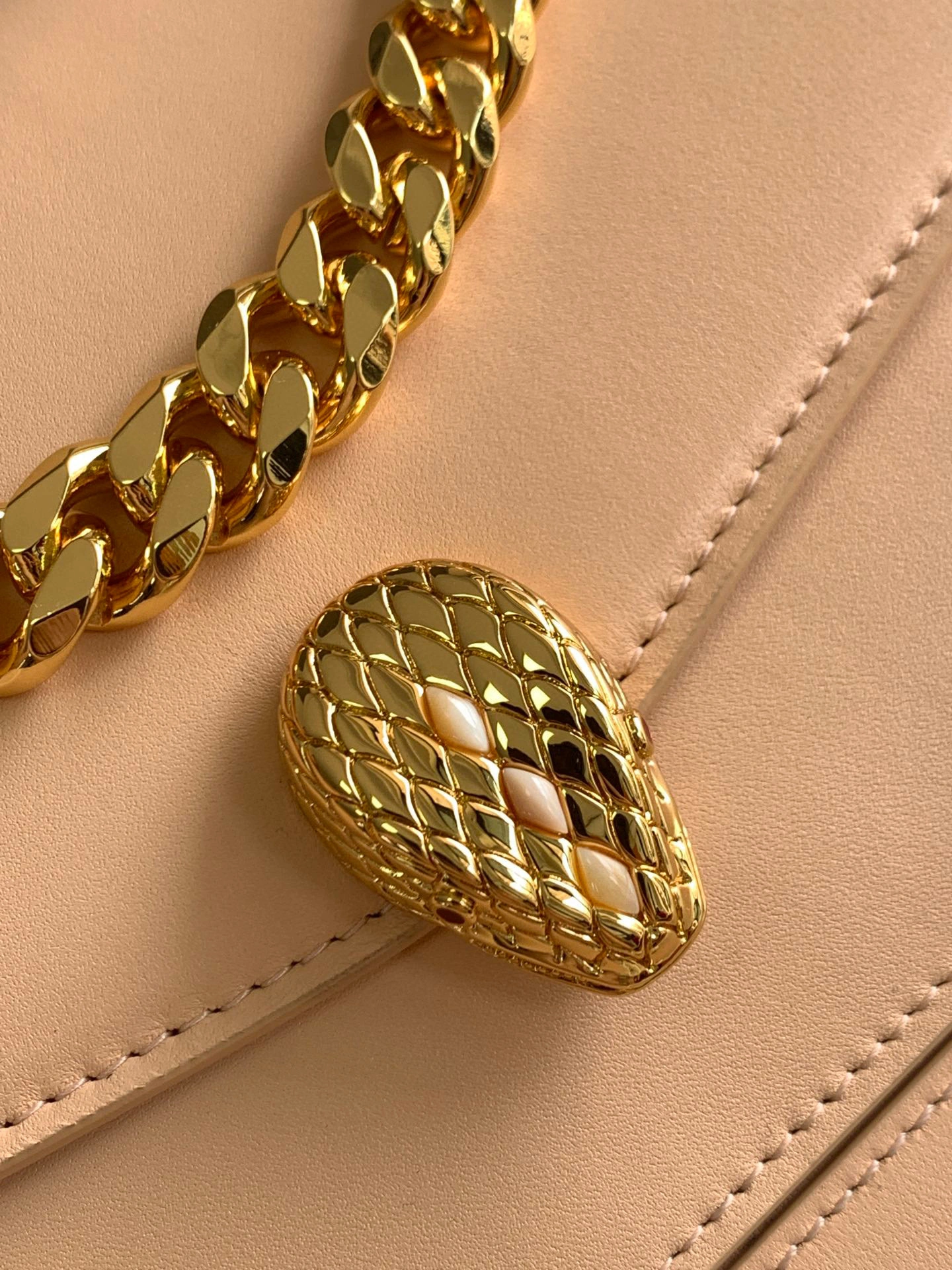 Serpenti Forever item:B-B563B0605