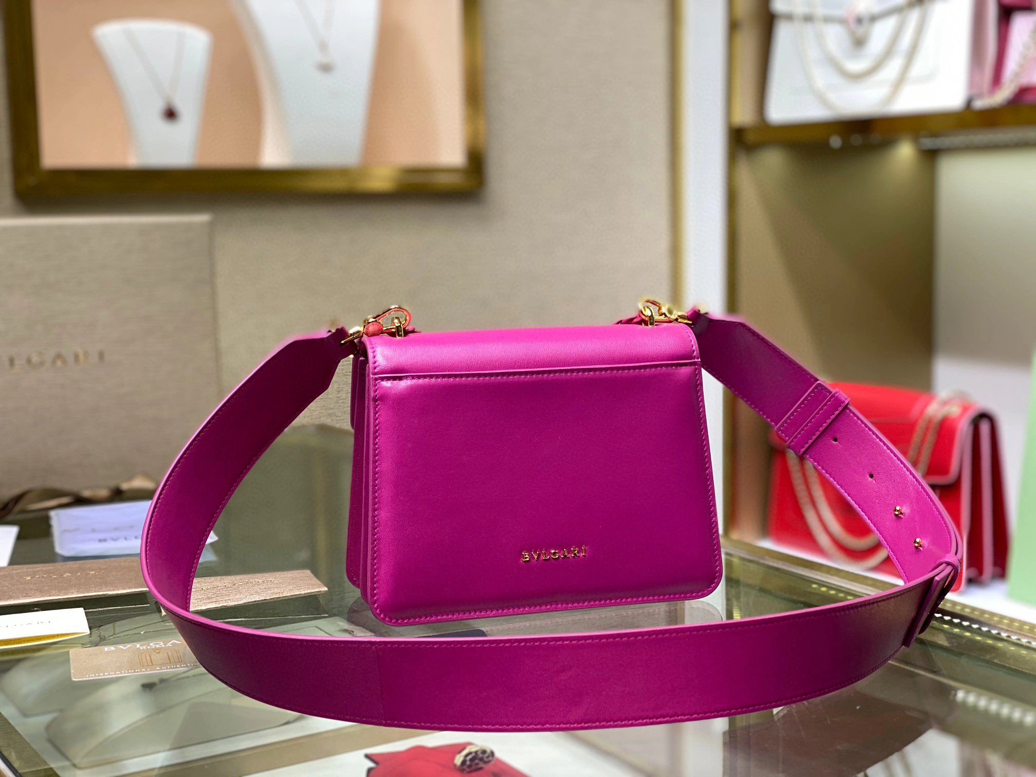 Serpenti Forever item:B-B563B0606