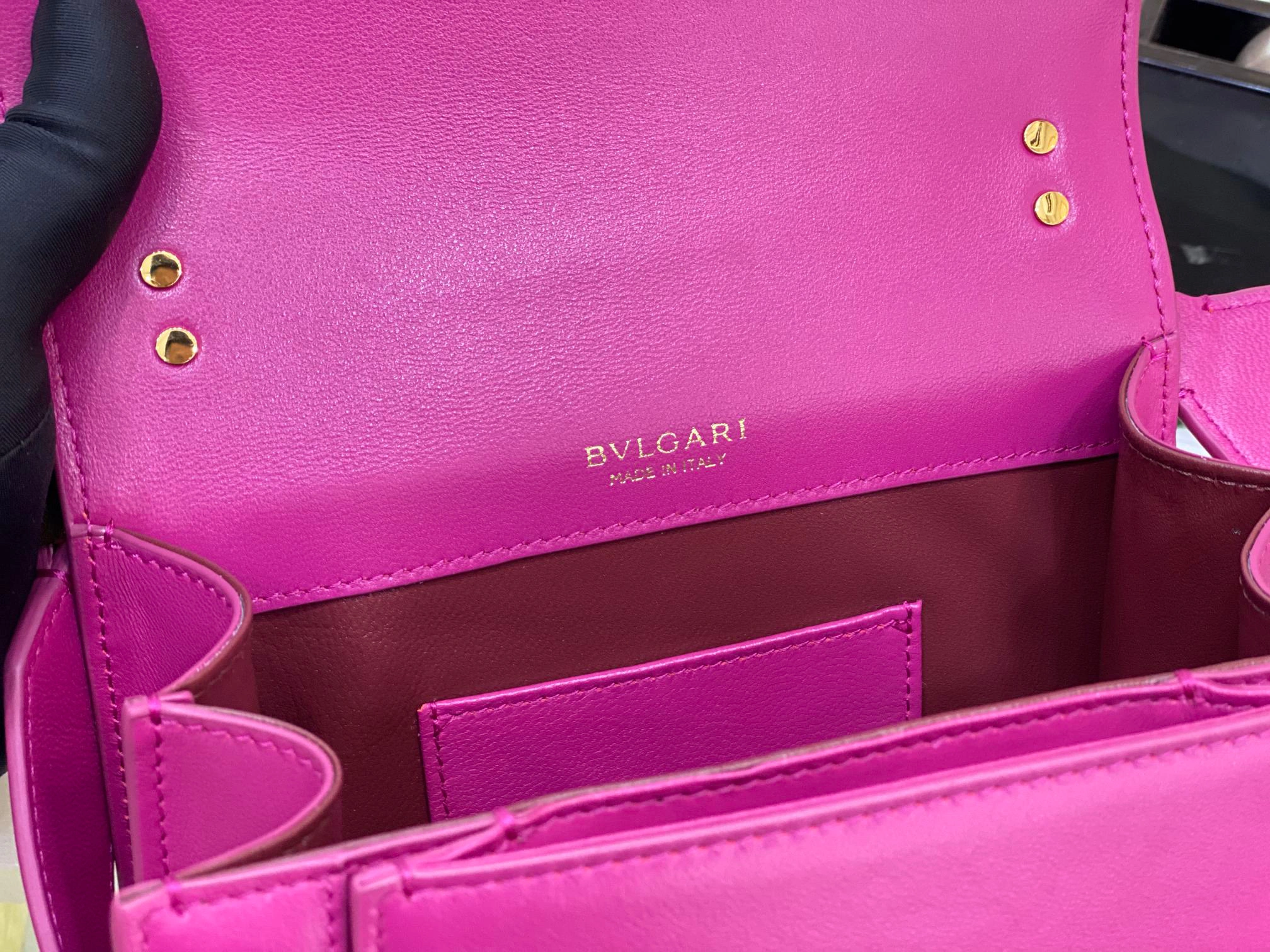 Serpenti Forever item:B-B563B0606