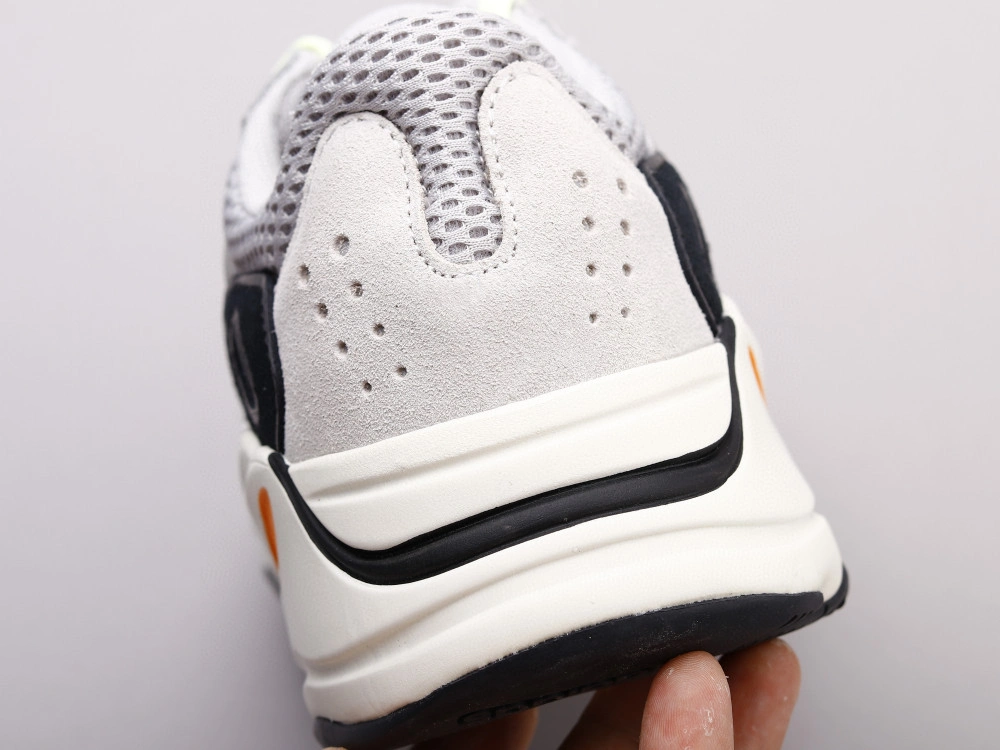 &Sneaker3a- B75571 item : A-X05L1403W