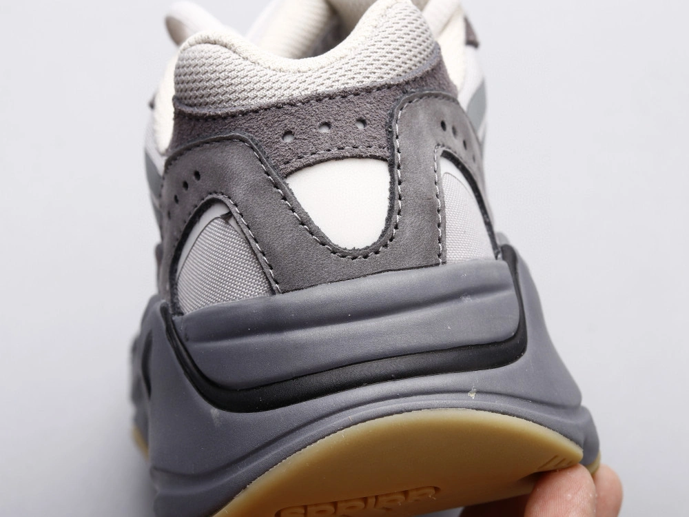 &Sneaker3a- FU7914 item : A-X05L1411W