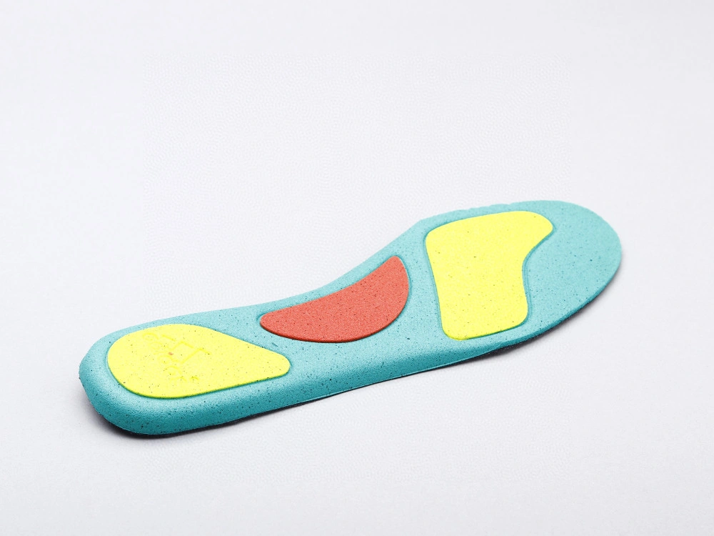&Sneaker3a- H67799 item : A-X05L1413W