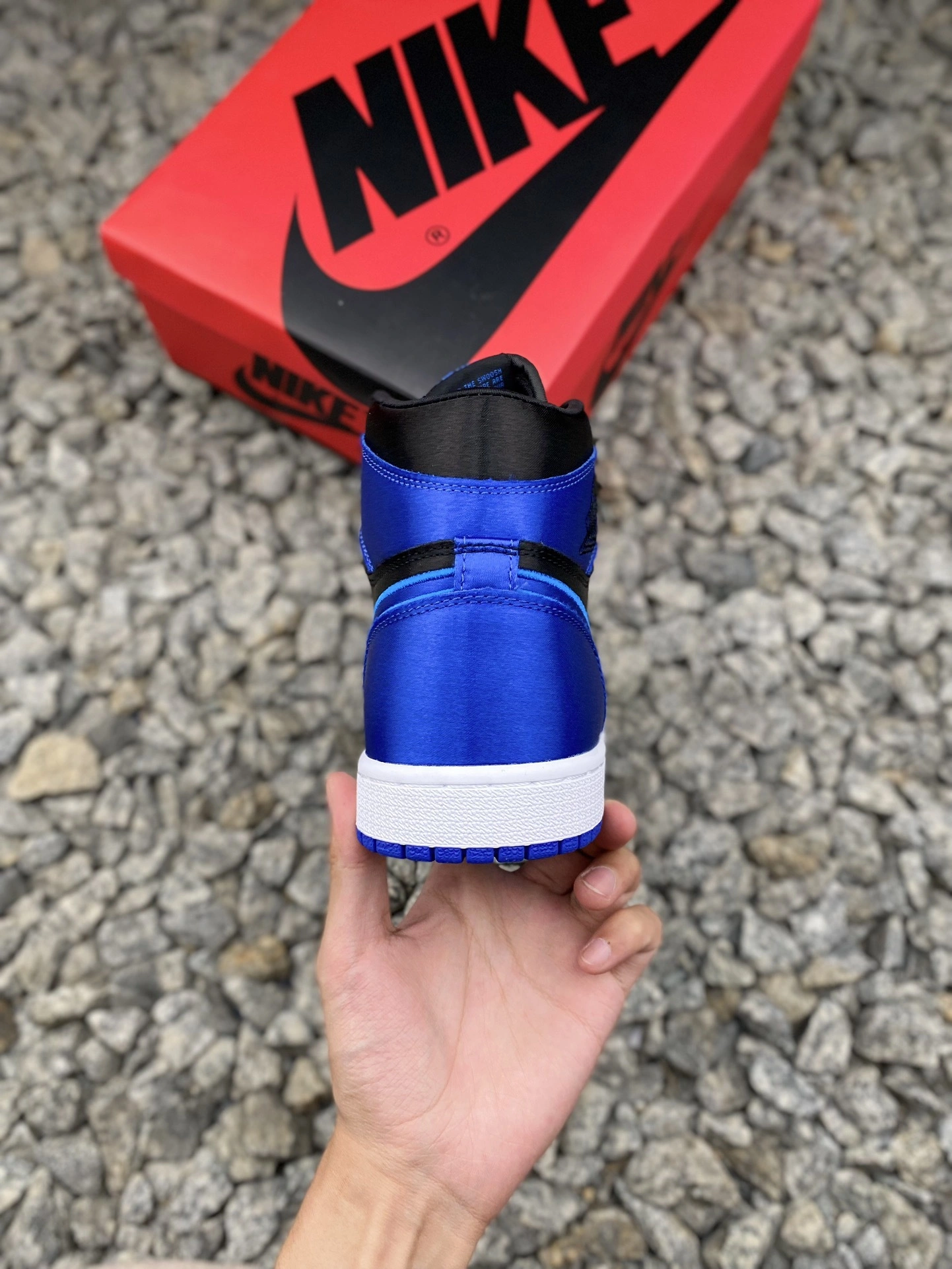 Sneakers3a-- 921193-007 item: C-X578L1213V