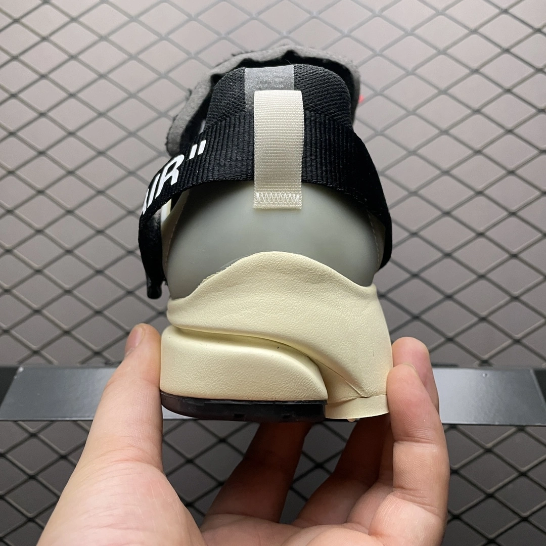 Sneakers3a-- AA3830-001 item: D-X319A2610