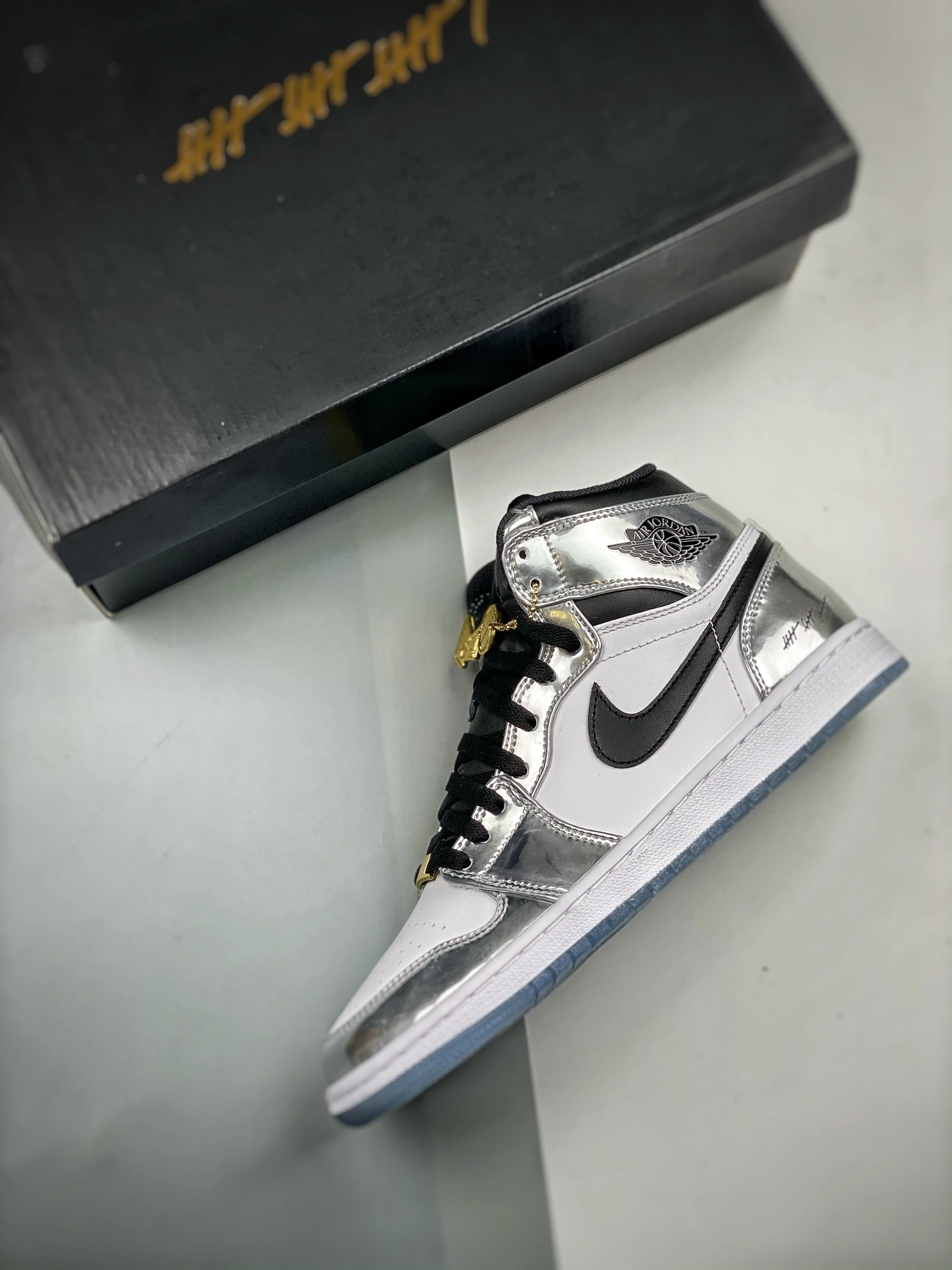 Sneakers3a-- AQ7476-016 item: C-X000L1211V