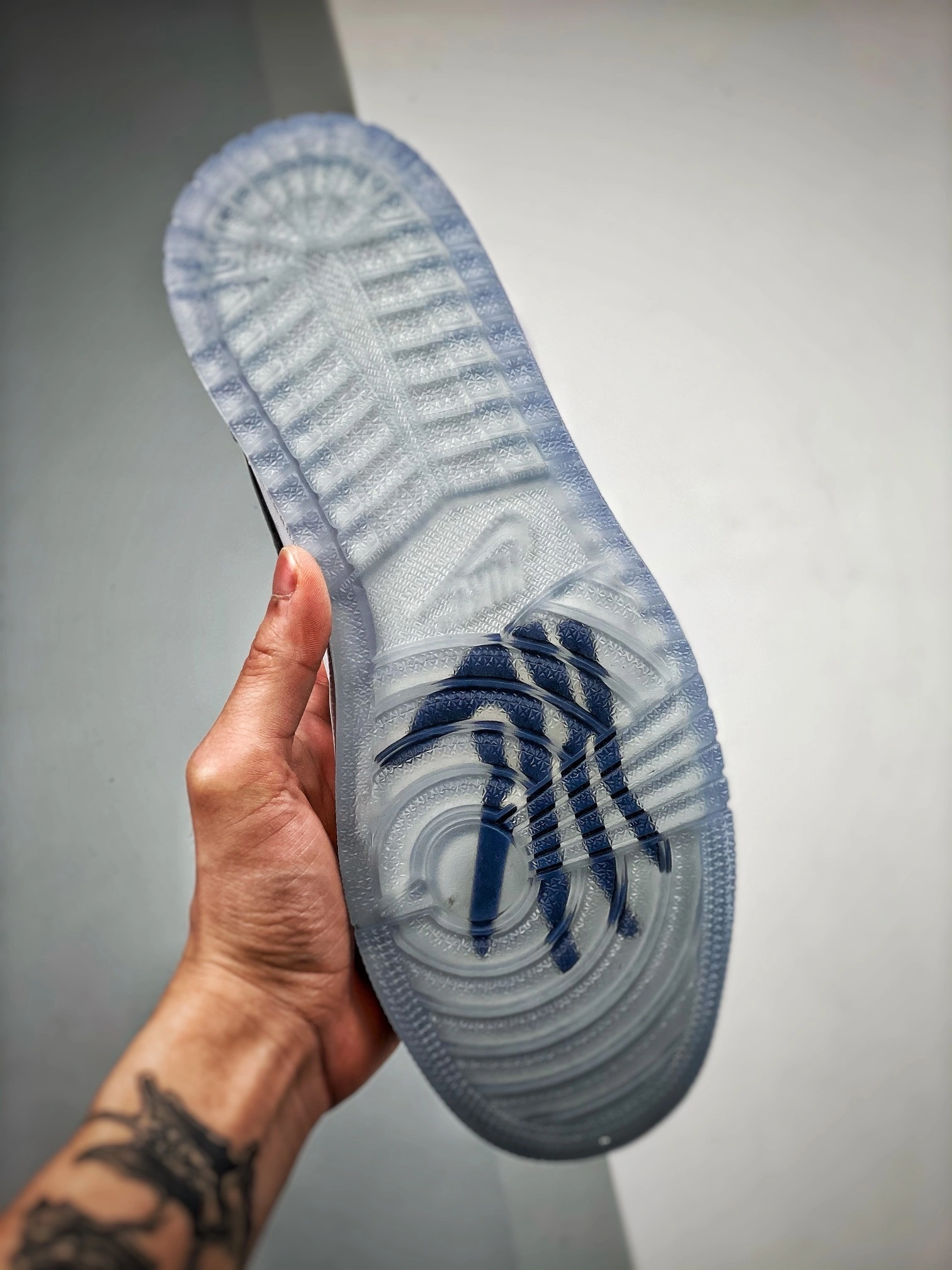 Sneakers3a-- AQ7476-016 item: C-X000L1211V