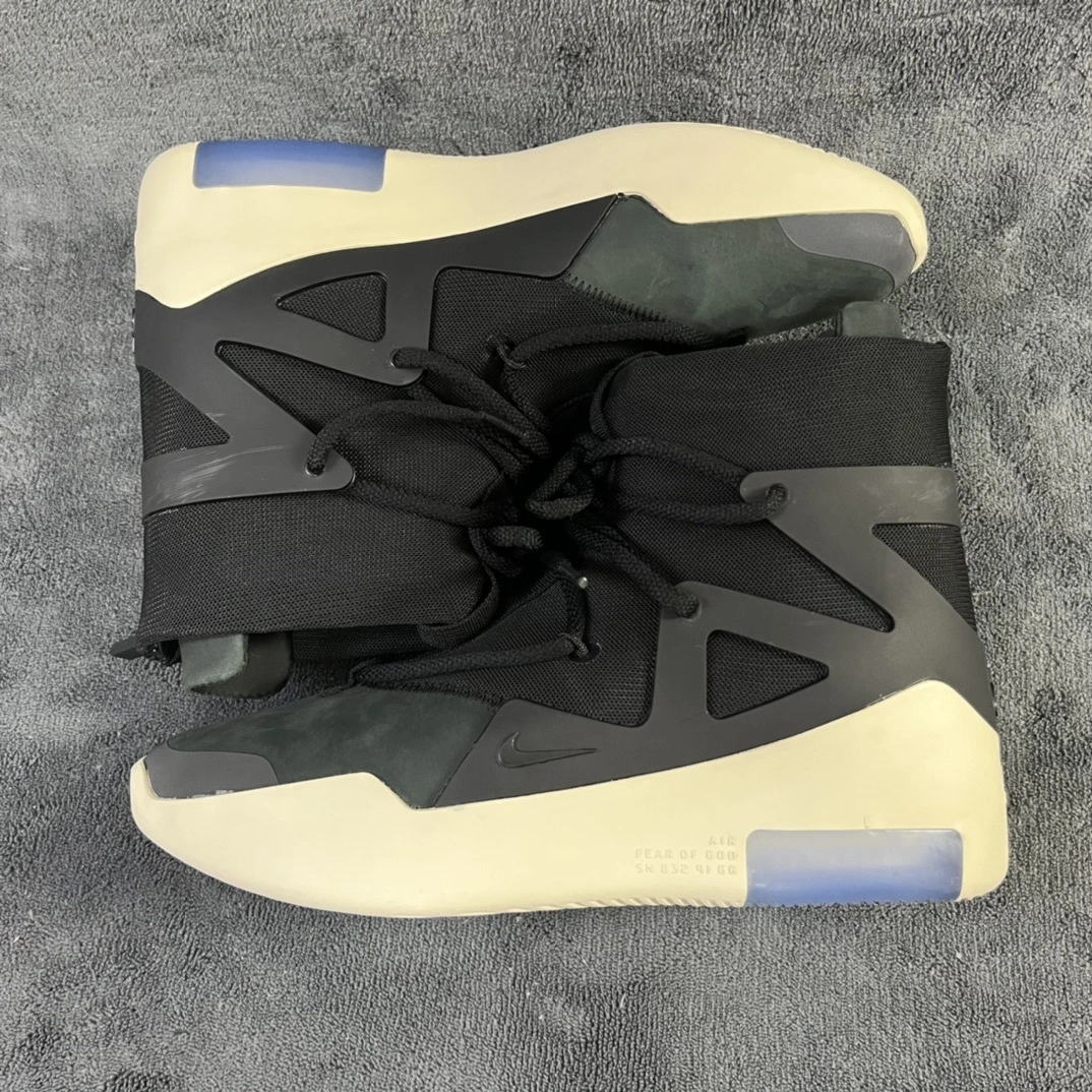 Sneakers3a-- AR4237-001 item: D-X000A2515