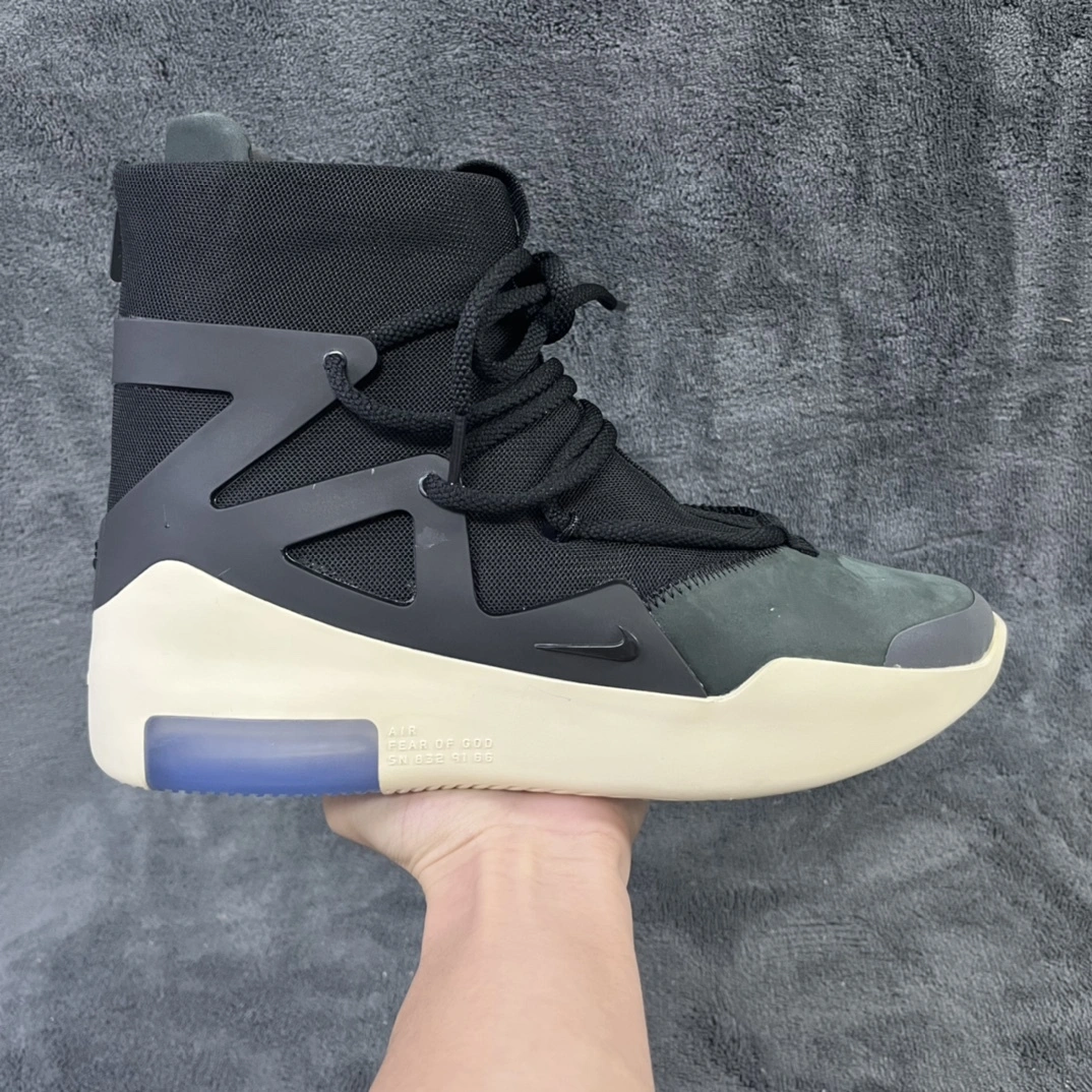 Sneakers3a-- AR4237-001 item: D-X000A2515