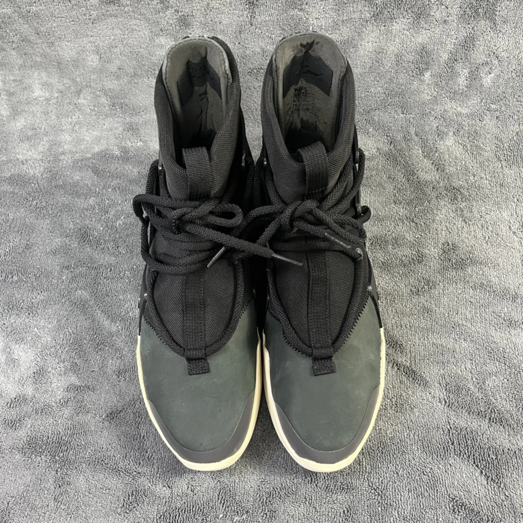 Sneakers3a-- AR4237-001 item: D-X000A2515