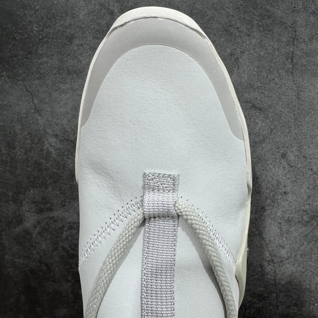 Sneakers3a-- AR4237-100 item: D-X578A2512