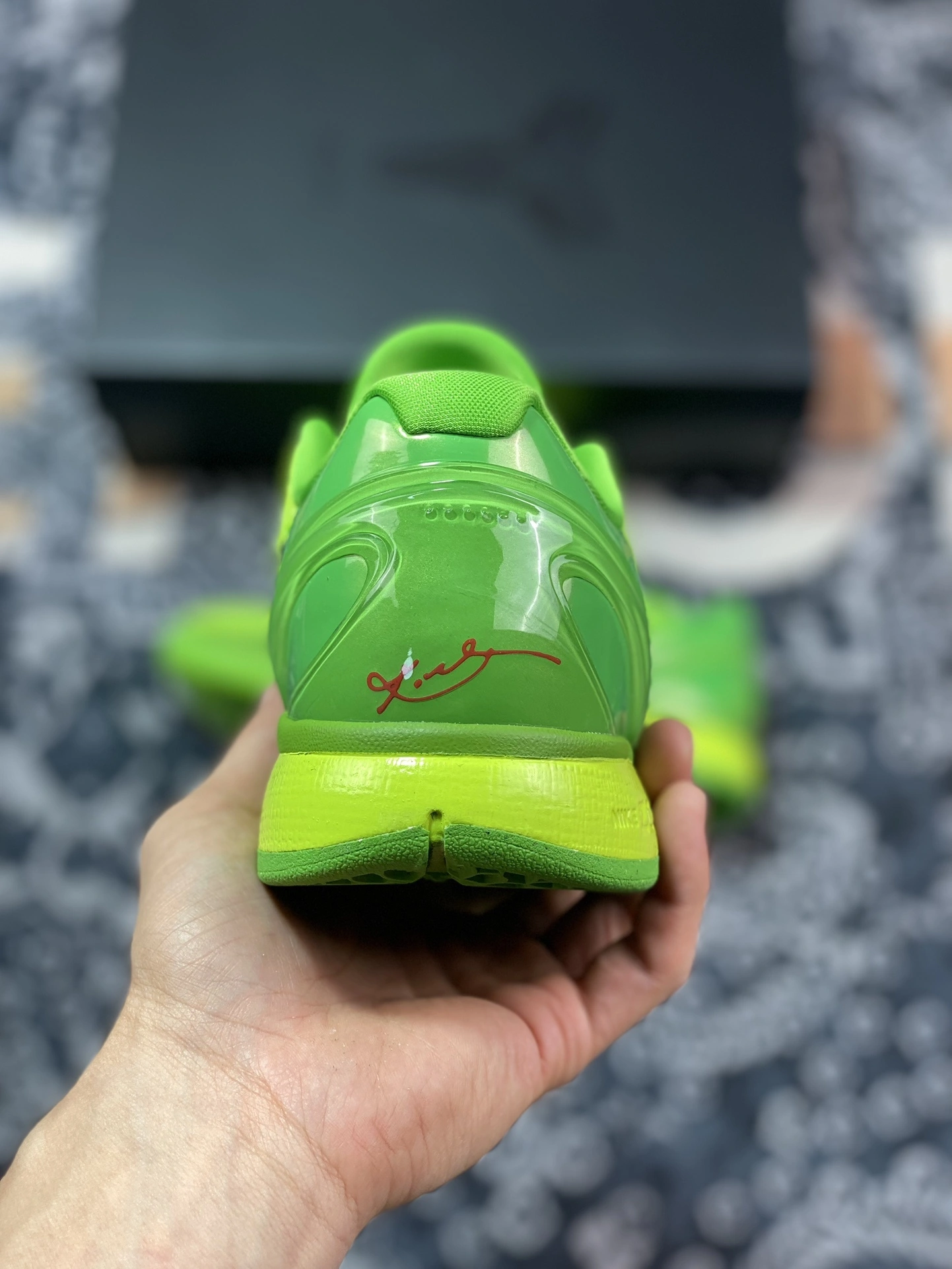 Sneakers3a-- CW2190-300 item: D-X578A2704