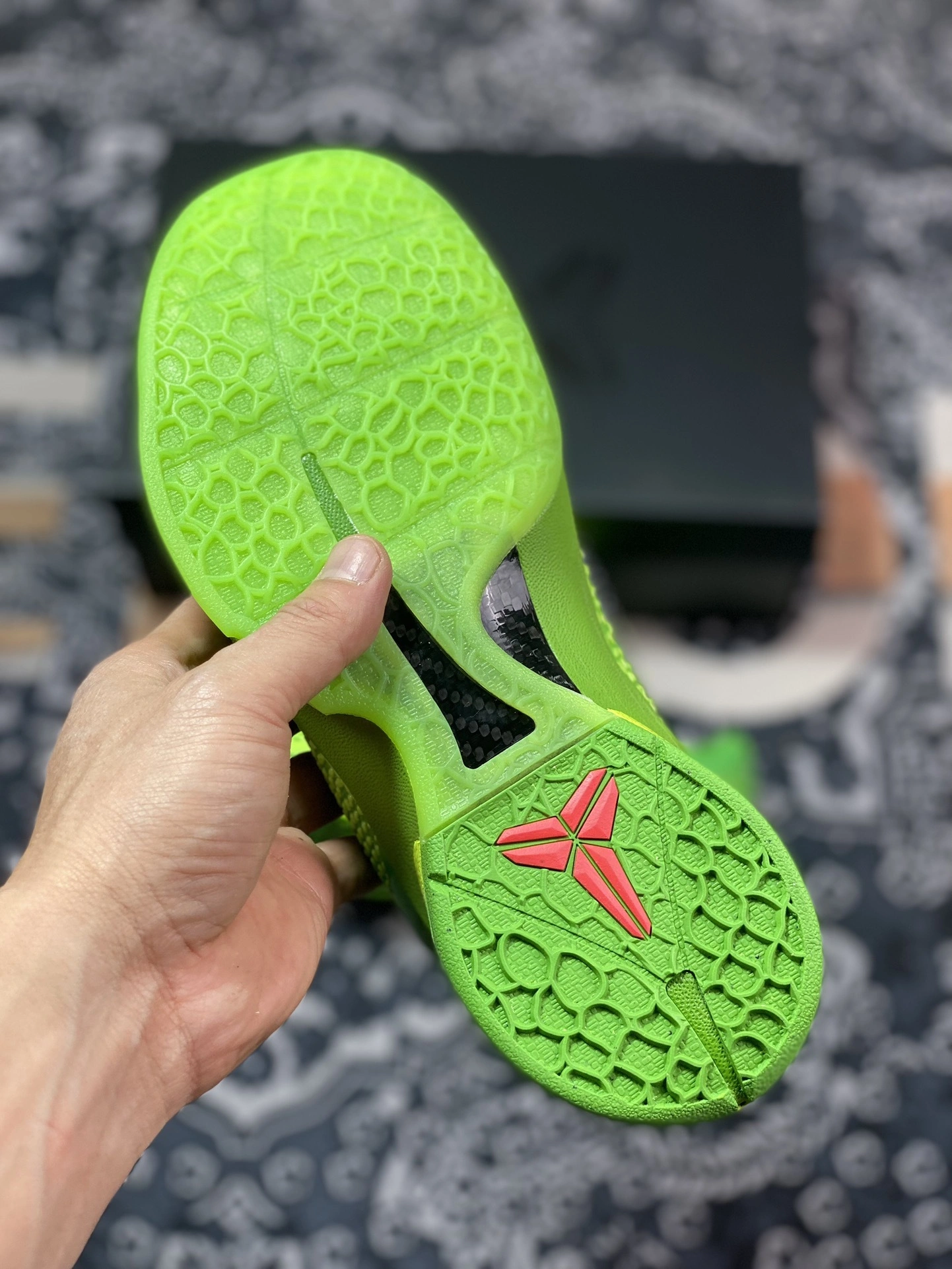 Sneakers3a-- CW2190-300 item: D-X578A2704