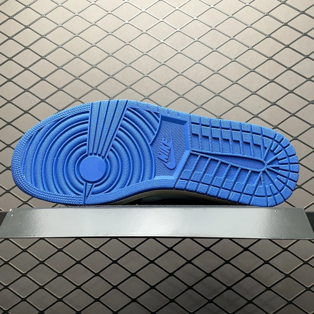 Sneakers3a-- DM7866-140 item: C-X167L1210V
