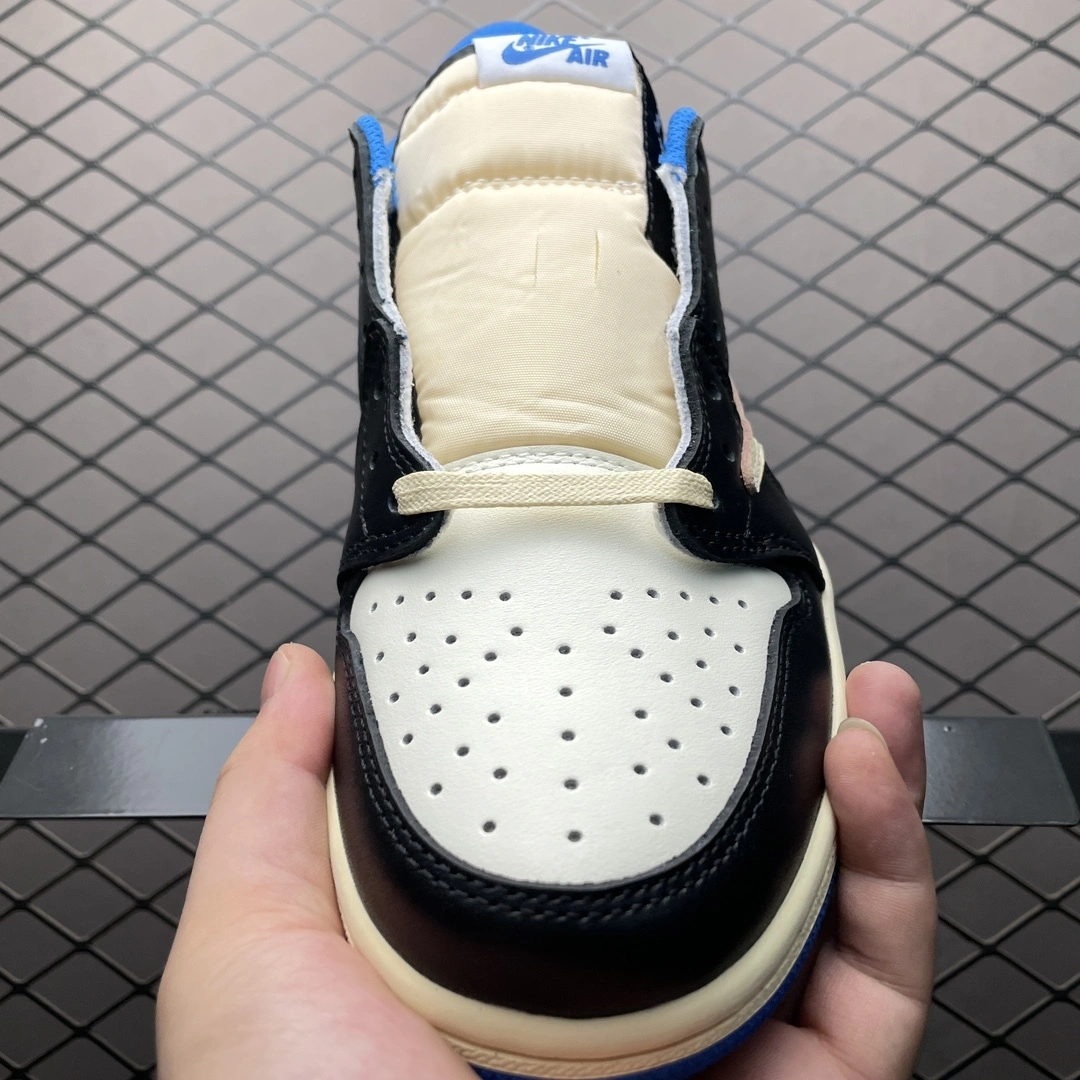 Sneakers3a-- DM7866-140 item: C-X167L1210V