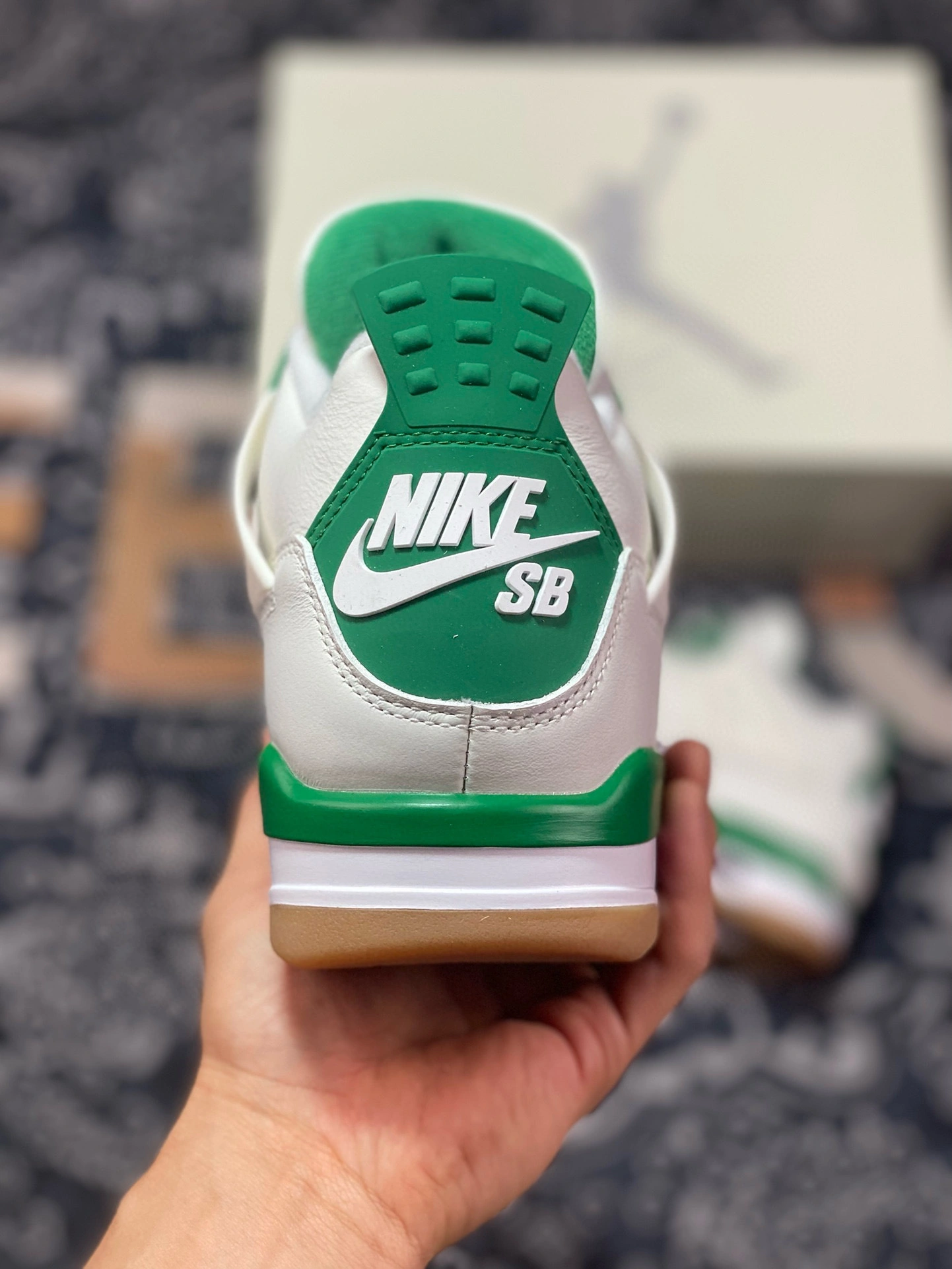 Sneakers3a-- DR5425-103 item: D-X575I2319T