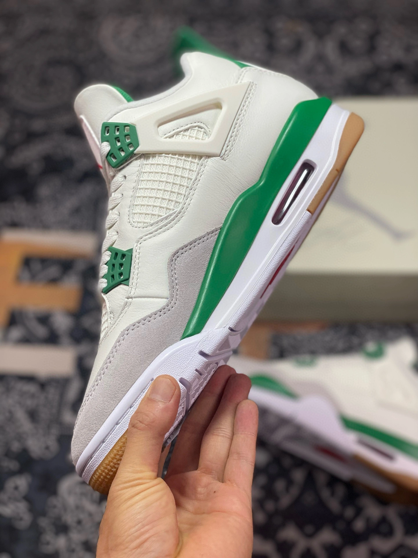 Sneakers3a-- DR5425-103 item: D-X575I2319T