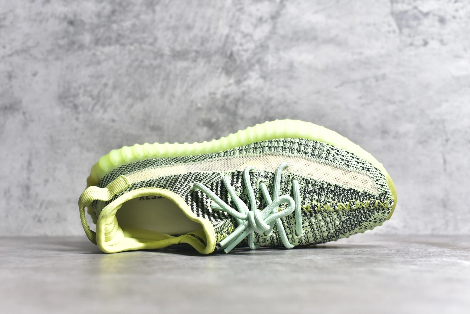 Sneakers3a--350v2 FX4130 item: C-X067K1206
