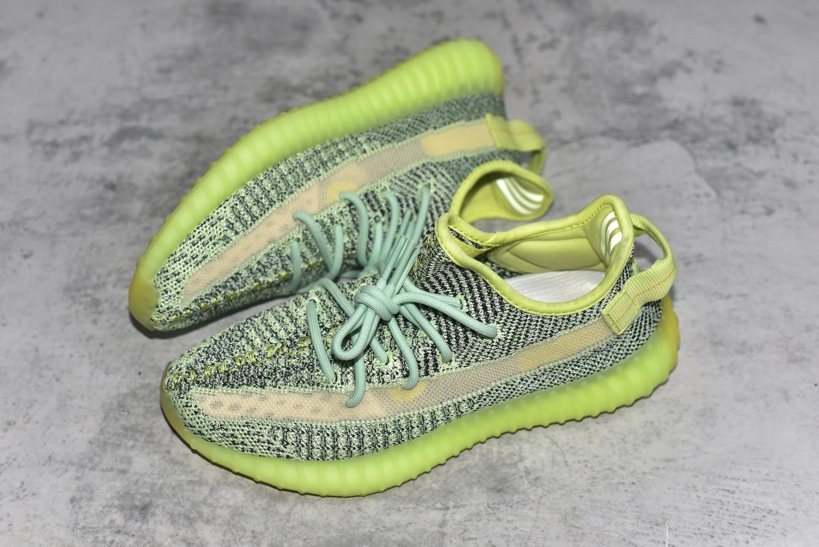 Sneakers3a--350v2 FX4130 item: C-X067K1206