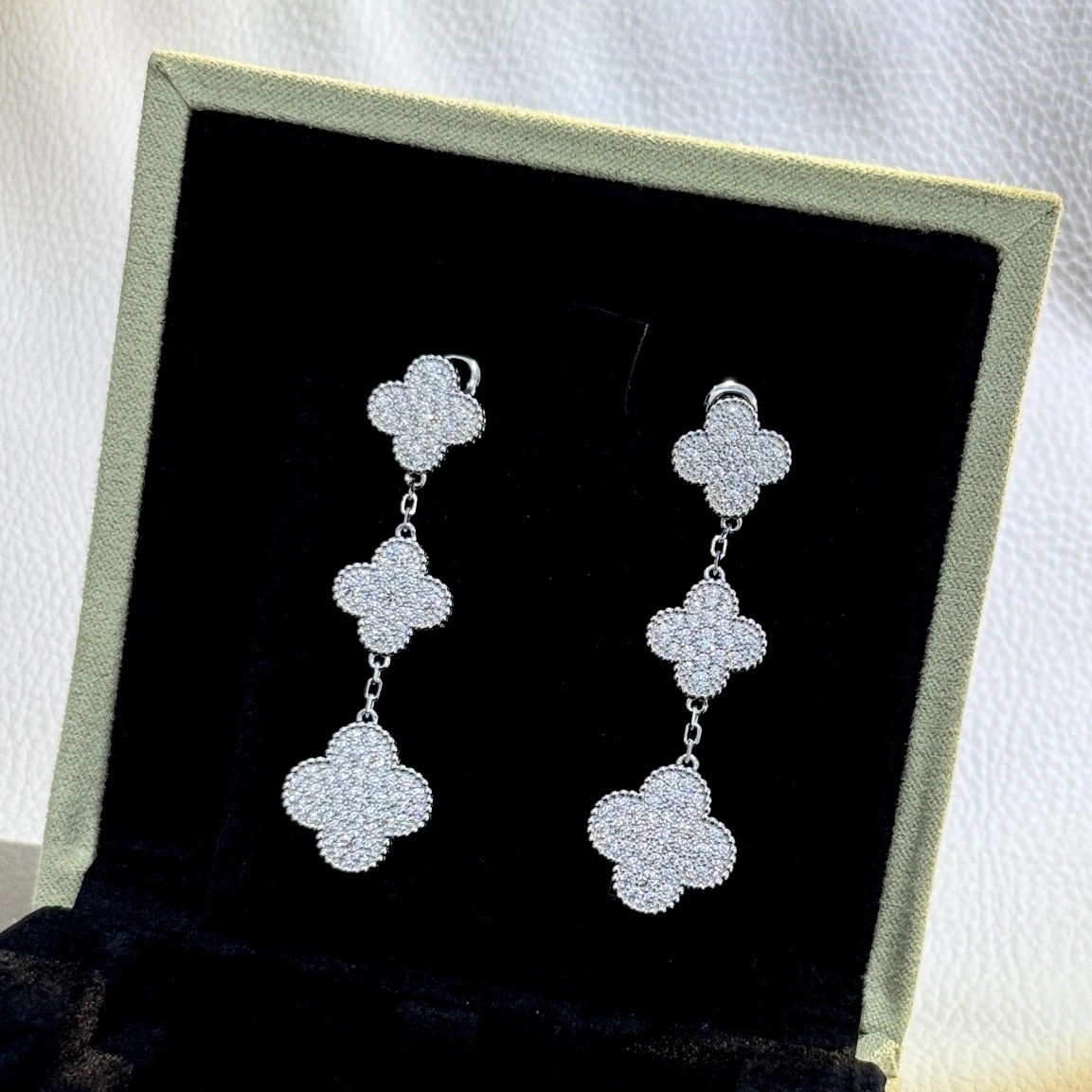 Sparkle Jewelry - 1rp58s A4924 S925 Silver item:D-S092L3066