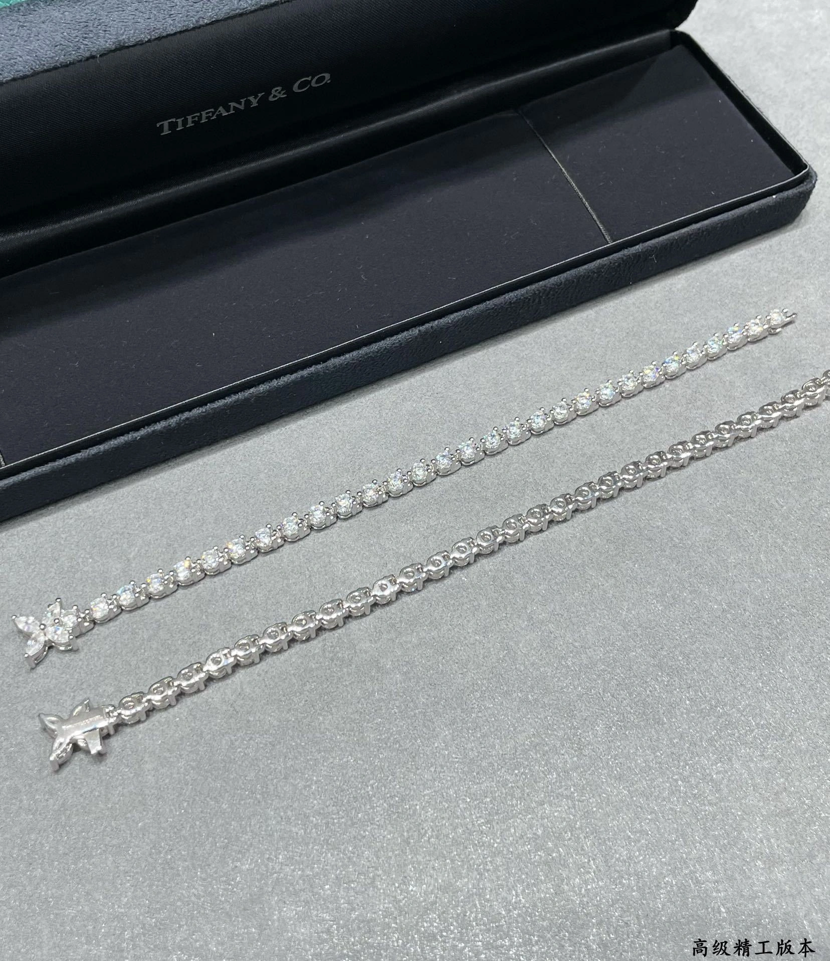 Sparkle Jewelry - Tiff19y&3o S925 Silver item:D-S092L3132
